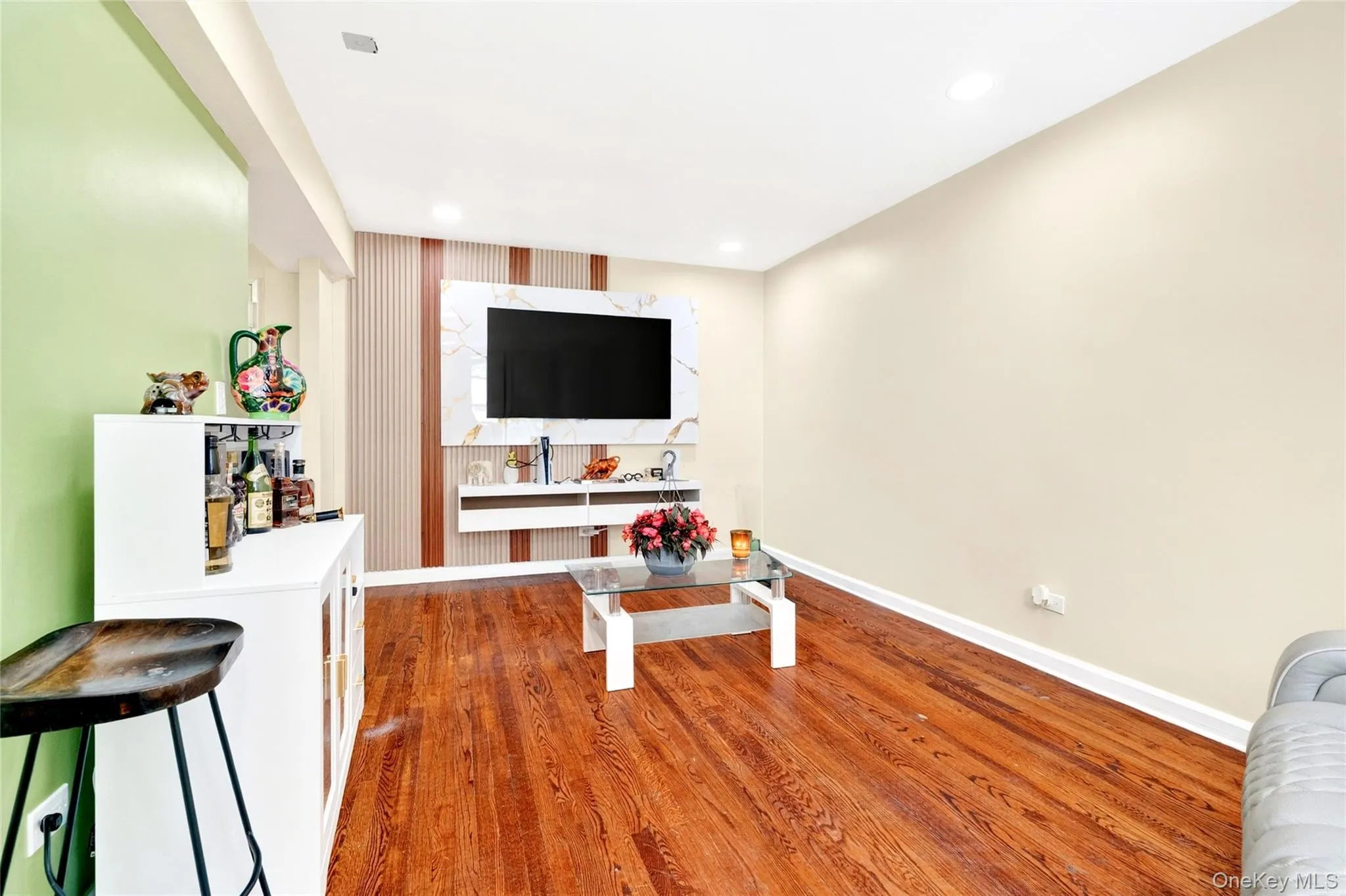 3535 Kings College Place, New York, NY, 2 Bedrooms Bedrooms, 4 Rooms Rooms,1 BathroomBathrooms,Residential,For Rent,Kings College,0,999580 3535 Kings College Place, New York, NY, 2 Bedrooms Bedrooms, 4 Rooms Rooms,1 BathroomBathrooms,Residential,For Rent,Kings College,0,999580