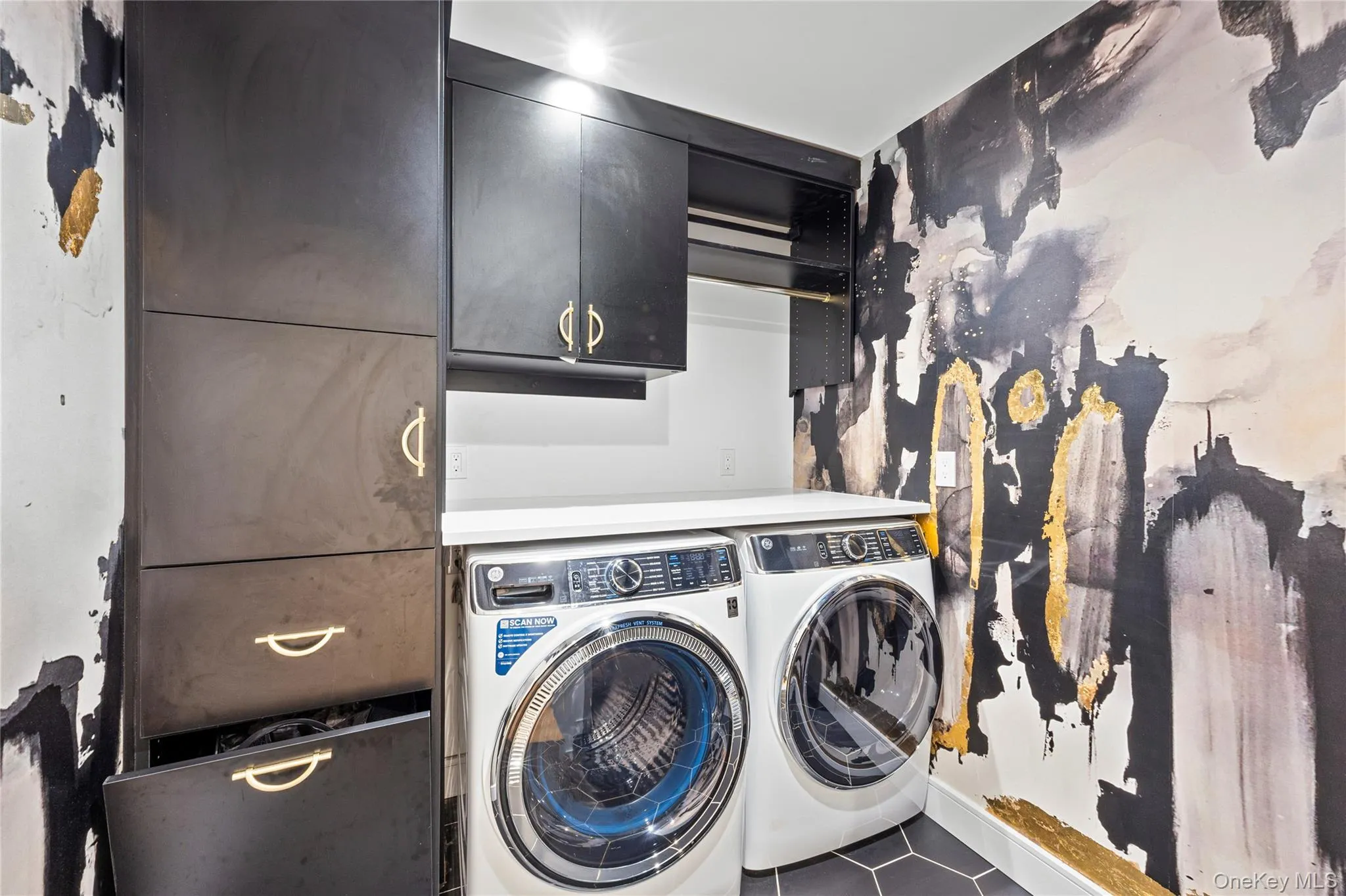 5 Dupont Court, Huntington, NY, 6 Bedrooms Bedrooms, 13 Rooms Rooms,4 BathroomsBathrooms,Residential Sale,For Rent,Dupont,0,999585 5 Dupont Court, Huntington, NY, 6 Bedrooms Bedrooms, 13 Rooms Rooms,4 BathroomsBathrooms,Residential Sale,For Rent,Dupont,0,999585