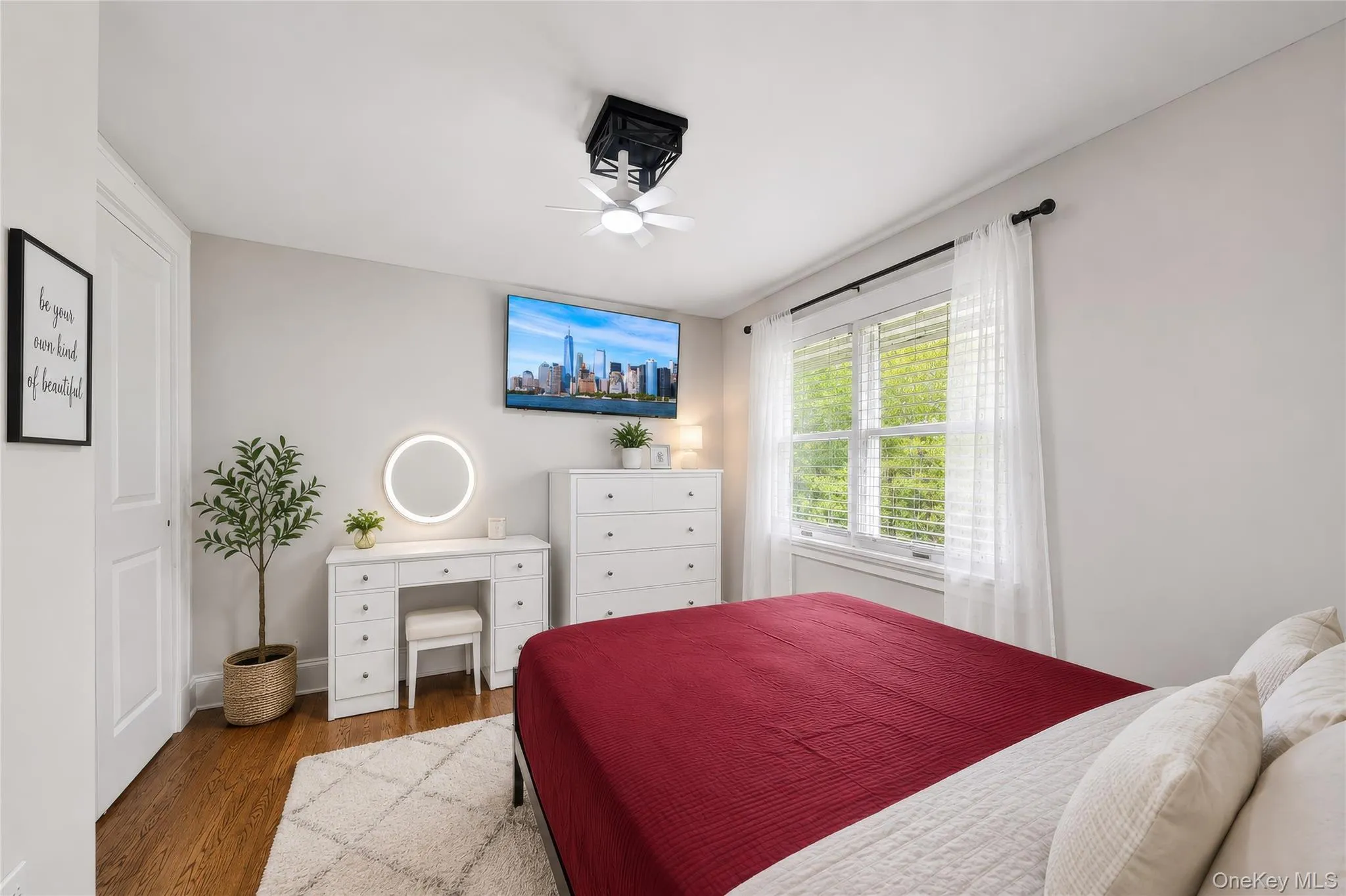 5th Bedroom on 2nd floor 5th Bedroom on 2nd floor