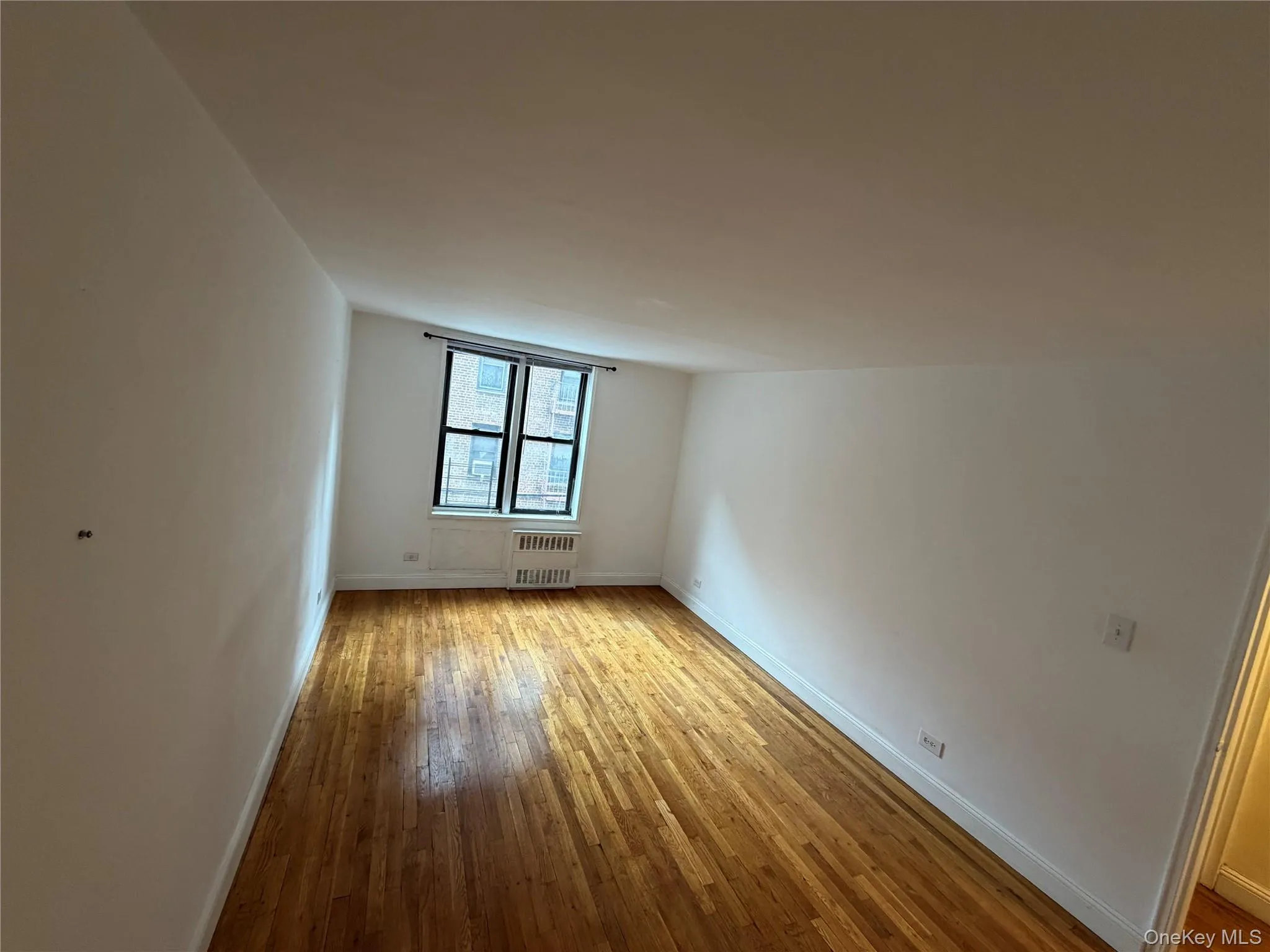 83-30 Vietor Avenue, New York, NY, 2 Bedrooms Bedrooms, 5 Rooms Rooms,1 BathroomBathrooms,Residential Sale,For Rent,Vietor,0,999590 83-30 Vietor Avenue, New York, NY, 2 Bedrooms Bedrooms, 5 Rooms Rooms,1 BathroomBathrooms,Residential Sale,For Rent,Vietor,0,999590