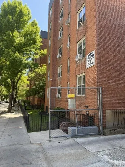 33-16 82ND Street, New York, NY, 1 Bedroom Bedrooms, 3 Rooms Rooms,1 BathroomBathrooms,Residential,For Rent,82ND,0,999593 33-16 82ND Street, New York, NY, 1 Bedroom Bedrooms, 3 Rooms Rooms,1 BathroomBathrooms,Residential,For Rent,82ND,0,999593