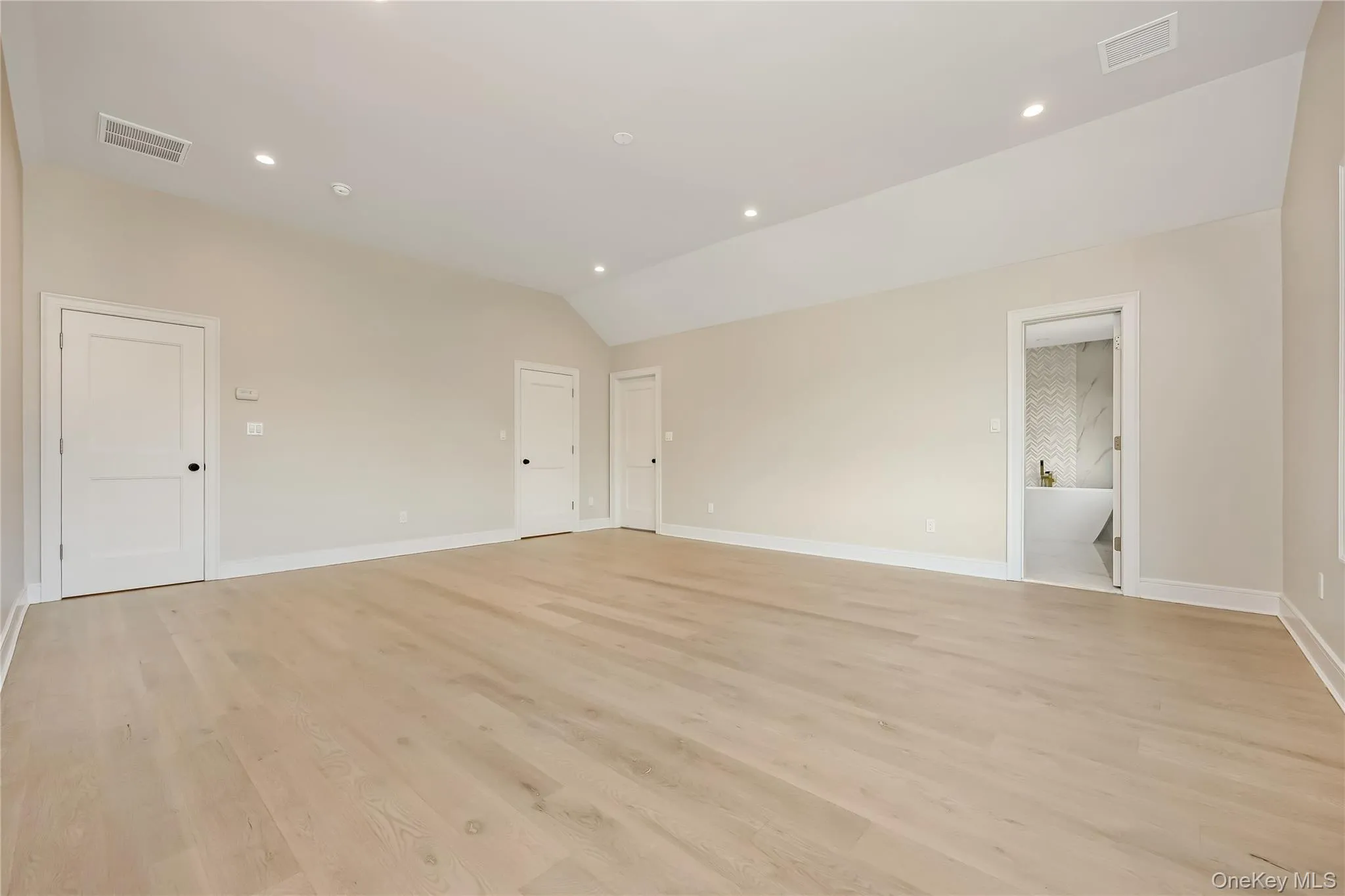 224 Oconnell Street, Oyster Bay, NY, 5 Bedrooms Bedrooms, 8 Rooms Rooms,3 BathroomsBathrooms,Residential,For Rent,Oconnell,0,999597 224 Oconnell Street, Oyster Bay, NY, 5 Bedrooms Bedrooms, 8 Rooms Rooms,3 BathroomsBathrooms,Residential,For Rent,Oconnell,0,999597