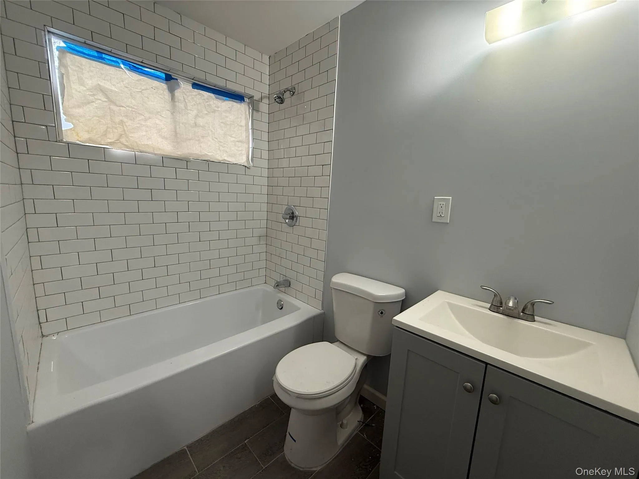 19 Washington Avenue, Babylon, NY, 6 Bedrooms Bedrooms, 8 Rooms Rooms,1 BathroomBathrooms,Residential Lease,For Rent,Washington,0,999600 19 Washington Avenue, Babylon, NY, 6 Bedrooms Bedrooms, 8 Rooms Rooms,1 BathroomBathrooms,Residential Lease,For Rent,Washington,0,999600