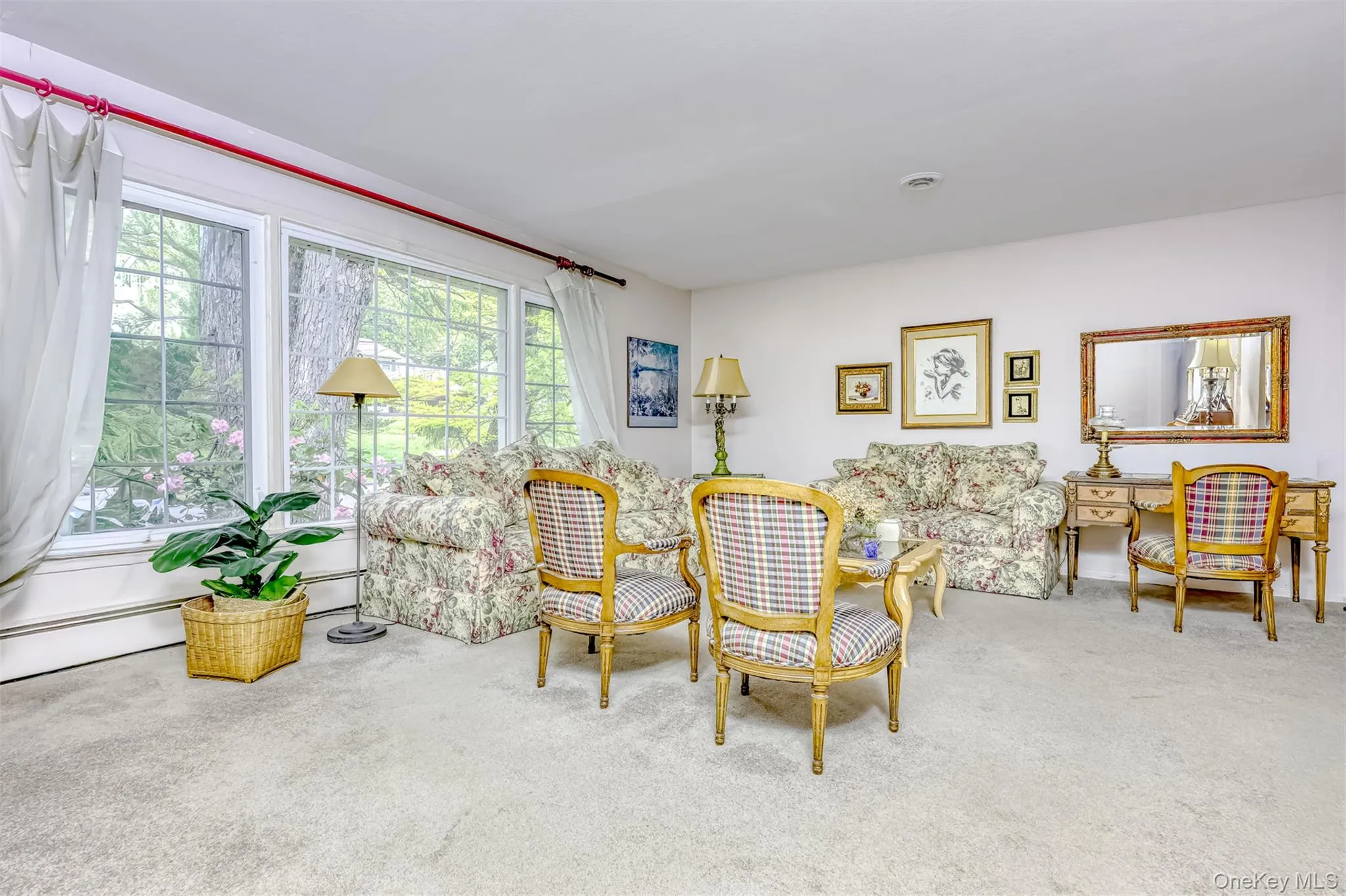 32 Charlotte Drive, Ramapo, NY, 4 Bedrooms Bedrooms, 8 Rooms Rooms,2 BathroomsBathrooms,Residential,For Rent,Charlotte,0,999607 32 Charlotte Drive, Ramapo, NY, 4 Bedrooms Bedrooms, 8 Rooms Rooms,2 BathroomsBathrooms,Residential,For Rent,Charlotte,0,999607