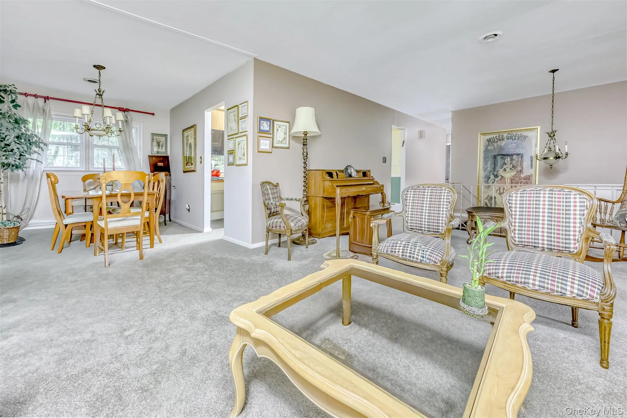 32 Charlotte Drive, Ramapo, NY, 4 Bedrooms Bedrooms, 8 Rooms Rooms,2 BathroomsBathrooms,Residential,For Rent,Charlotte,0,999607 32 Charlotte Drive, Ramapo, NY, 4 Bedrooms Bedrooms, 8 Rooms Rooms,2 BathroomsBathrooms,Residential,For Rent,Charlotte,0,999607
