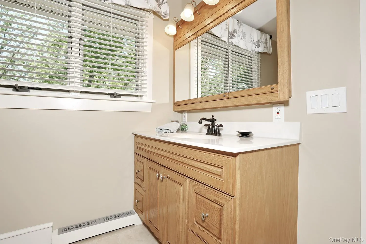 245 Central Avenue, Orangetown, NY, 4 Bedrooms Bedrooms, 10 Rooms Rooms,2 BathroomsBathrooms,Residential,For Rent,Central,0,999611 245 Central Avenue, Orangetown, NY, 4 Bedrooms Bedrooms, 10 Rooms Rooms,2 BathroomsBathrooms,Residential,For Rent,Central,0,999611