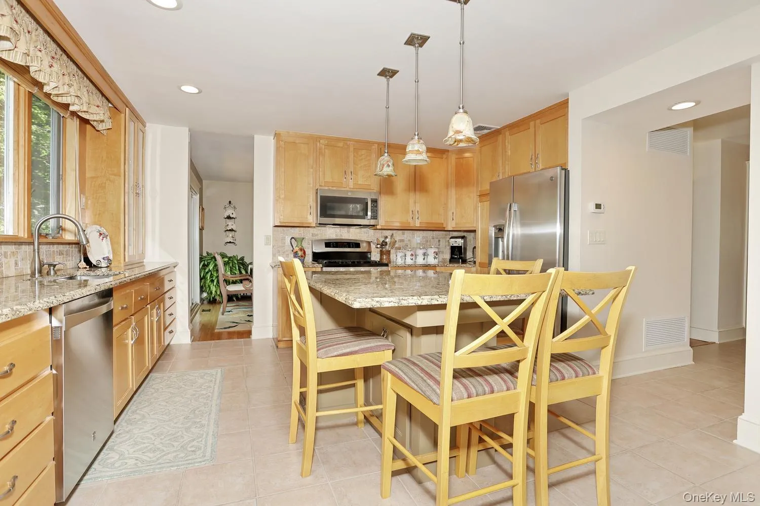 245 Central Avenue, Orangetown, NY, 4 Bedrooms Bedrooms, 10 Rooms Rooms,2 BathroomsBathrooms,Residential,For Rent,Central,0,999611 245 Central Avenue, Orangetown, NY, 4 Bedrooms Bedrooms, 10 Rooms Rooms,2 BathroomsBathrooms,Residential,For Rent,Central,0,999611