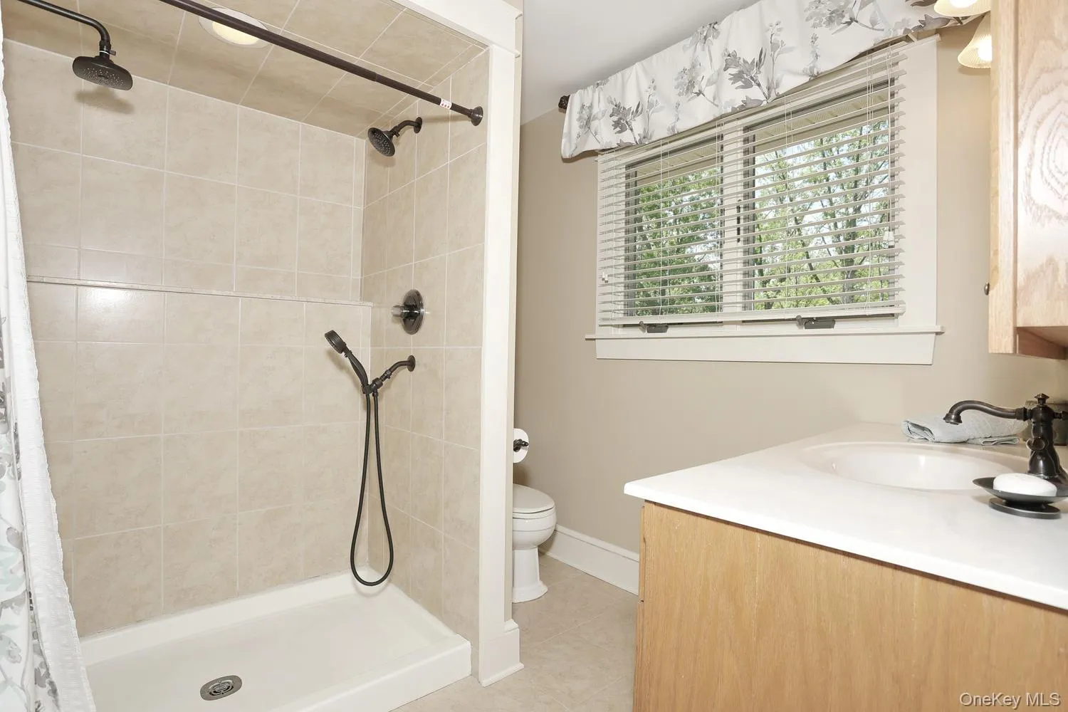 245 Central Avenue, Orangetown, NY, 4 Bedrooms Bedrooms, 10 Rooms Rooms,2 BathroomsBathrooms,Residential,For Rent,Central,0,999611 245 Central Avenue, Orangetown, NY, 4 Bedrooms Bedrooms, 10 Rooms Rooms,2 BathroomsBathrooms,Residential,For Rent,Central,0,999611