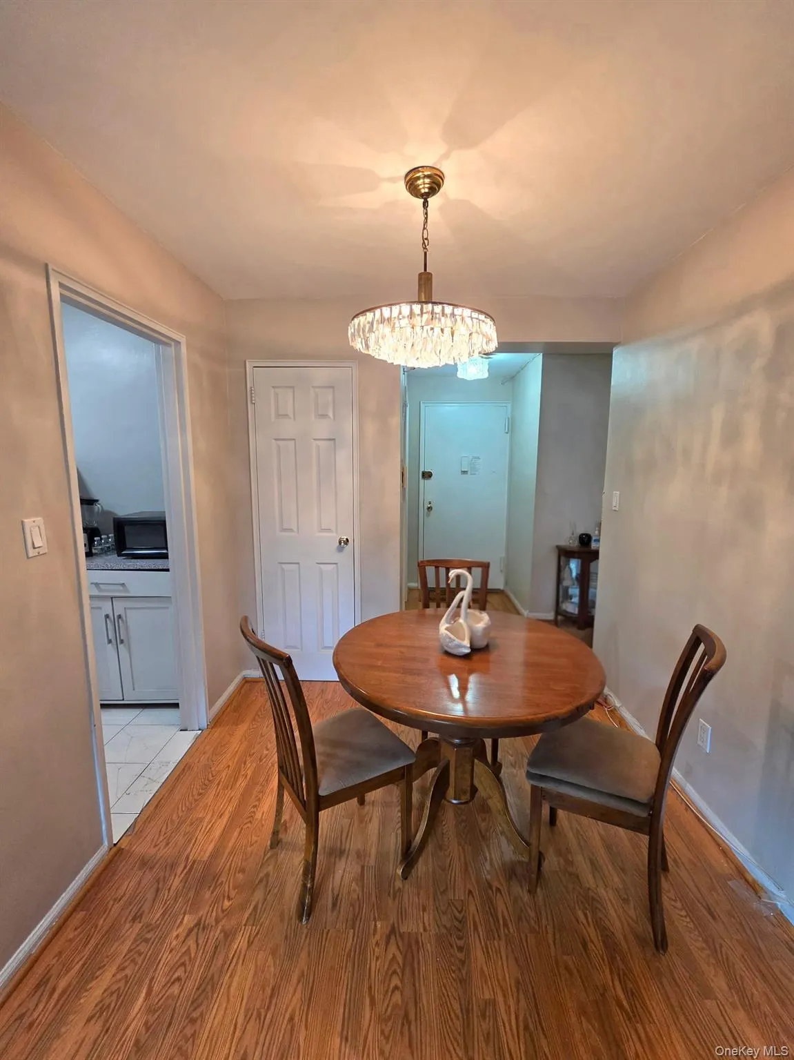 88-25 155th Ave, New York, NY, 1 Bedroom Bedrooms, 5 Rooms Rooms,1 BathroomBathrooms,Residential Sale,For Rent,155th Ave,0,999612 88-25 155th Ave, New York, NY, 1 Bedroom Bedrooms, 5 Rooms Rooms,1 BathroomBathrooms,Residential Sale,For Rent,155th Ave,0,999612