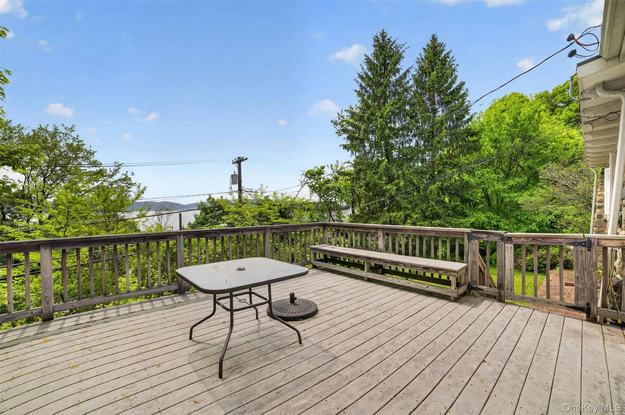 Rare combination of history, nature, and panoramic river views. Rare combination of history, nature, and panoramic river views.