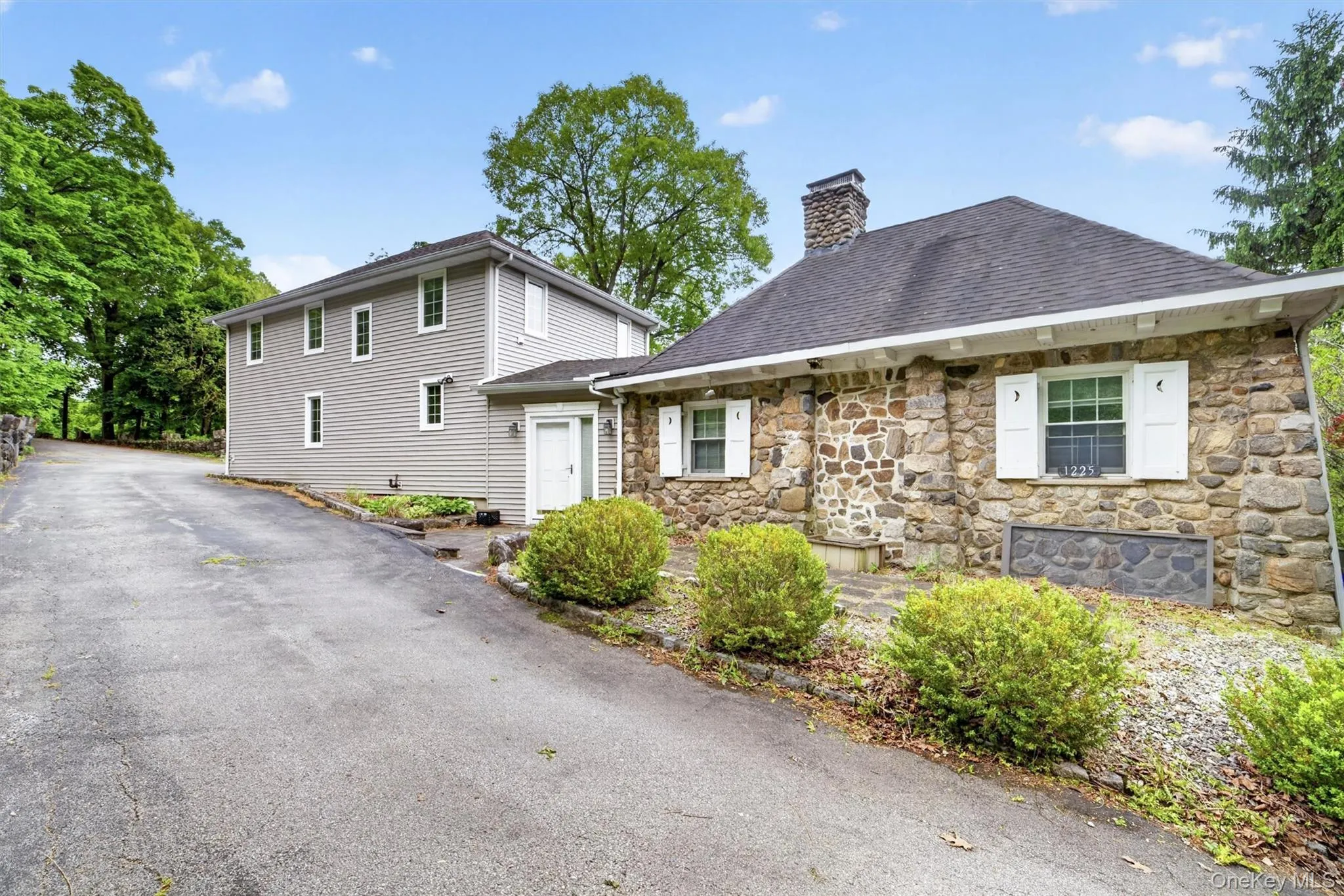 Peaceful retreat conveniently located close to everything Croton-on-Hudson has to offer. Peaceful retreat conveniently located close to everything Croton-on-Hudson has to offer.
