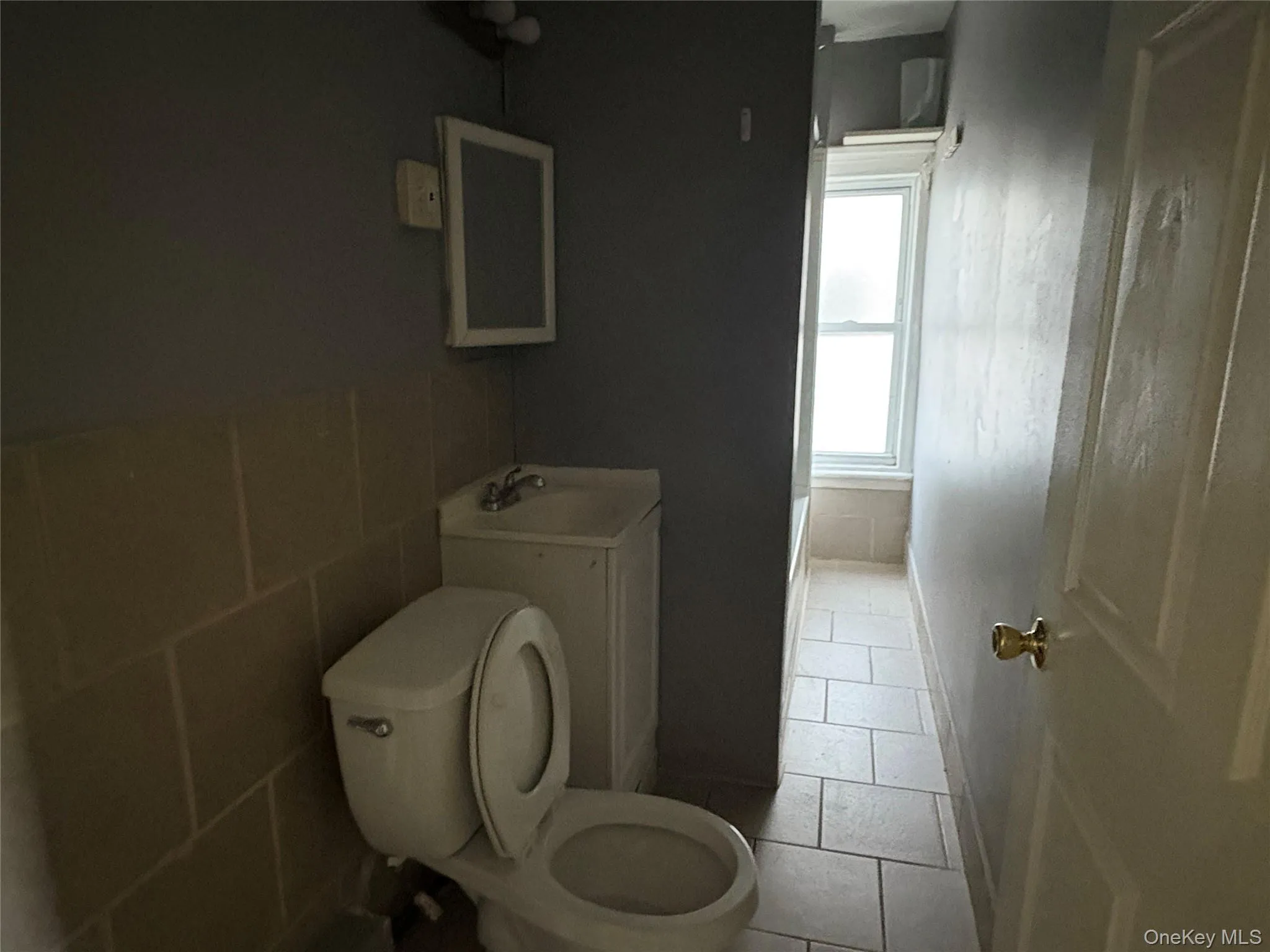 2 Park Place, Poughkeepsie, NY, 3 Bedrooms Bedrooms, 5 Rooms Rooms,1 BathroomBathrooms,Residential Lease,For Rent,Park,0,999617 2 Park Place, Poughkeepsie, NY, 3 Bedrooms Bedrooms, 5 Rooms Rooms,1 BathroomBathrooms,Residential Lease,For Rent,Park,0,999617