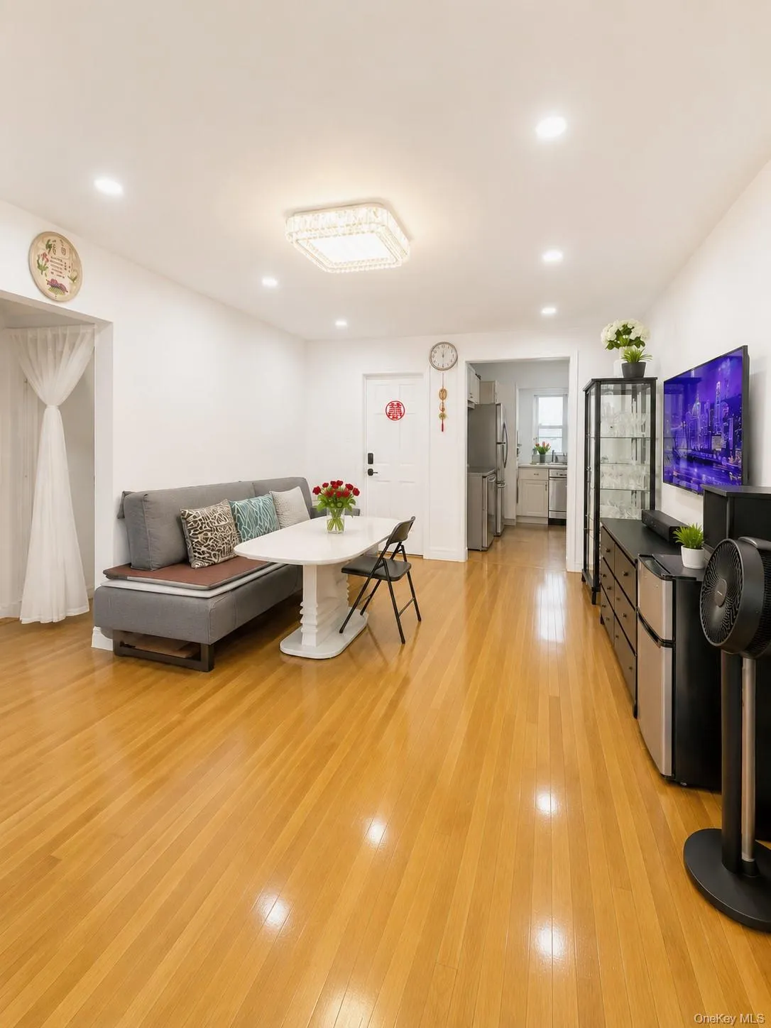 7012 Kissena Boulevard, New York, NY, 1 Bedroom Bedrooms, 4 Rooms Rooms,1 BathroomBathrooms,Residential,For Rent,Kissena,0,999622 7012 Kissena Boulevard, New York, NY, 1 Bedroom Bedrooms, 4 Rooms Rooms,1 BathroomBathrooms,Residential,For Rent,Kissena,0,999622