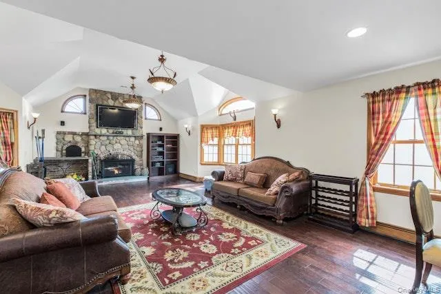 1509 Wad Riv Mnrvl Road, Brookhaven, NY, 6 Bedrooms Bedrooms, 12 Rooms Rooms,5 BathroomsBathrooms,Residential Sale,For Rent,Wad Riv Mnrvl,0,999623 1509 Wad Riv Mnrvl Road, Brookhaven, NY, 6 Bedrooms Bedrooms, 12 Rooms Rooms,5 BathroomsBathrooms,Residential Sale,For Rent,Wad Riv Mnrvl,0,999623