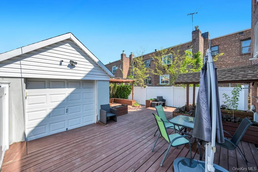 6210 Boelsen Crescent, New York, NY, 3 Bedrooms Bedrooms, 10 Rooms Rooms,2 BathroomsBathrooms,Residential Sale,For Rent,Boelsen,0,999633 6210 Boelsen Crescent, New York, NY, 3 Bedrooms Bedrooms, 10 Rooms Rooms,2 BathroomsBathrooms,Residential Sale,For Rent,Boelsen,0,999633
