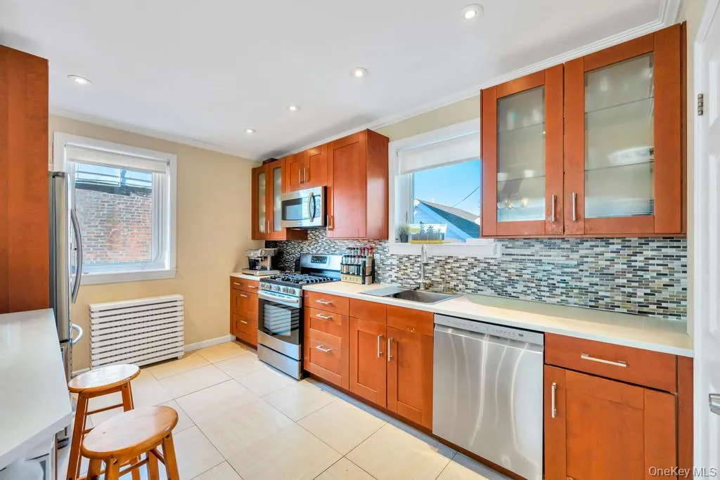 6210 Boelsen Crescent, New York, NY, 3 Bedrooms Bedrooms, 10 Rooms Rooms,2 BathroomsBathrooms,Residential Sale,For Rent,Boelsen,0,999633 6210 Boelsen Crescent, New York, NY, 3 Bedrooms Bedrooms, 10 Rooms Rooms,2 BathroomsBathrooms,Residential Sale,For Rent,Boelsen,0,999633