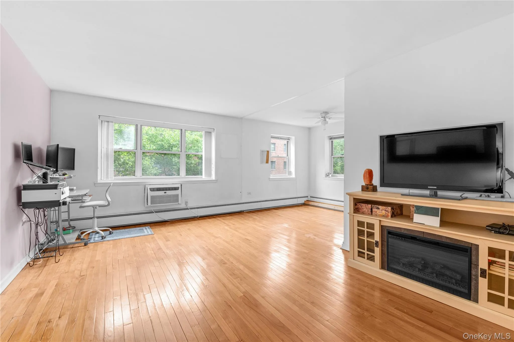 99-10 60Ave, New York, NY, 1 Bedroom Bedrooms, 4 Rooms Rooms,1 BathroomBathrooms,Residential,For Rent,60Ave,0,999641 99-10 60Ave, New York, NY, 1 Bedroom Bedrooms, 4 Rooms Rooms,1 BathroomBathrooms,Residential,For Rent,60Ave,0,999641