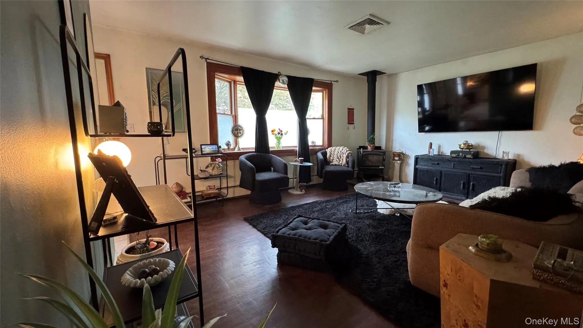 79 Phillips Street, Beacon, NY, 4 Bedrooms Bedrooms, 7 Rooms Rooms,2 BathroomsBathrooms,Residential Lease,For Rent,Phillips,0,999643 79 Phillips Street, Beacon, NY, 4 Bedrooms Bedrooms, 7 Rooms Rooms,2 BathroomsBathrooms,Residential Lease,For Rent,Phillips,0,999643