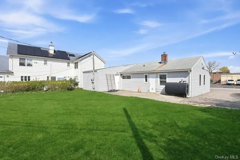 4169 Iris Place, Oyster Bay, NY, 3 Bedrooms Bedrooms, 7 Rooms Rooms,Residential Sale,For Rent,Iris,0,999648 4169 Iris Place, Oyster Bay, NY, 3 Bedrooms Bedrooms, 7 Rooms Rooms,Residential Sale,For Rent,Iris,0,999648