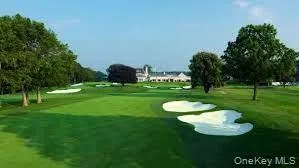 LAKE SUCCESS PRIVATE 18 HOLE GOLF COURSE LAKE SUCCESS PRIVATE 18 HOLE GOLF COURSE