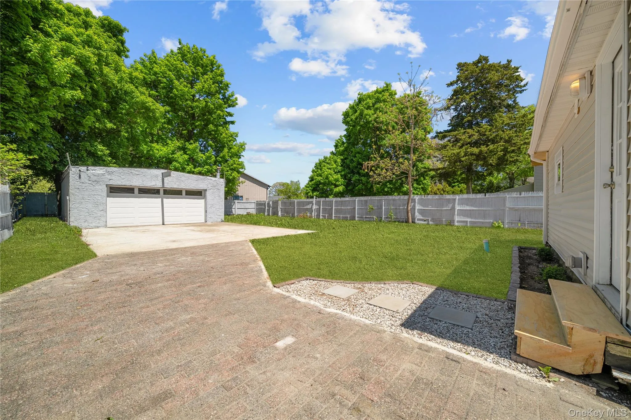 37 Hoffman Drive, Smithtown, NY, 3 Bedrooms Bedrooms, 7 Rooms Rooms,1 BathroomBathrooms,Residential,For Rent,Hoffman,0,999665 37 Hoffman Drive, Smithtown, NY, 3 Bedrooms Bedrooms, 7 Rooms Rooms,1 BathroomBathrooms,Residential,For Rent,Hoffman,0,999665