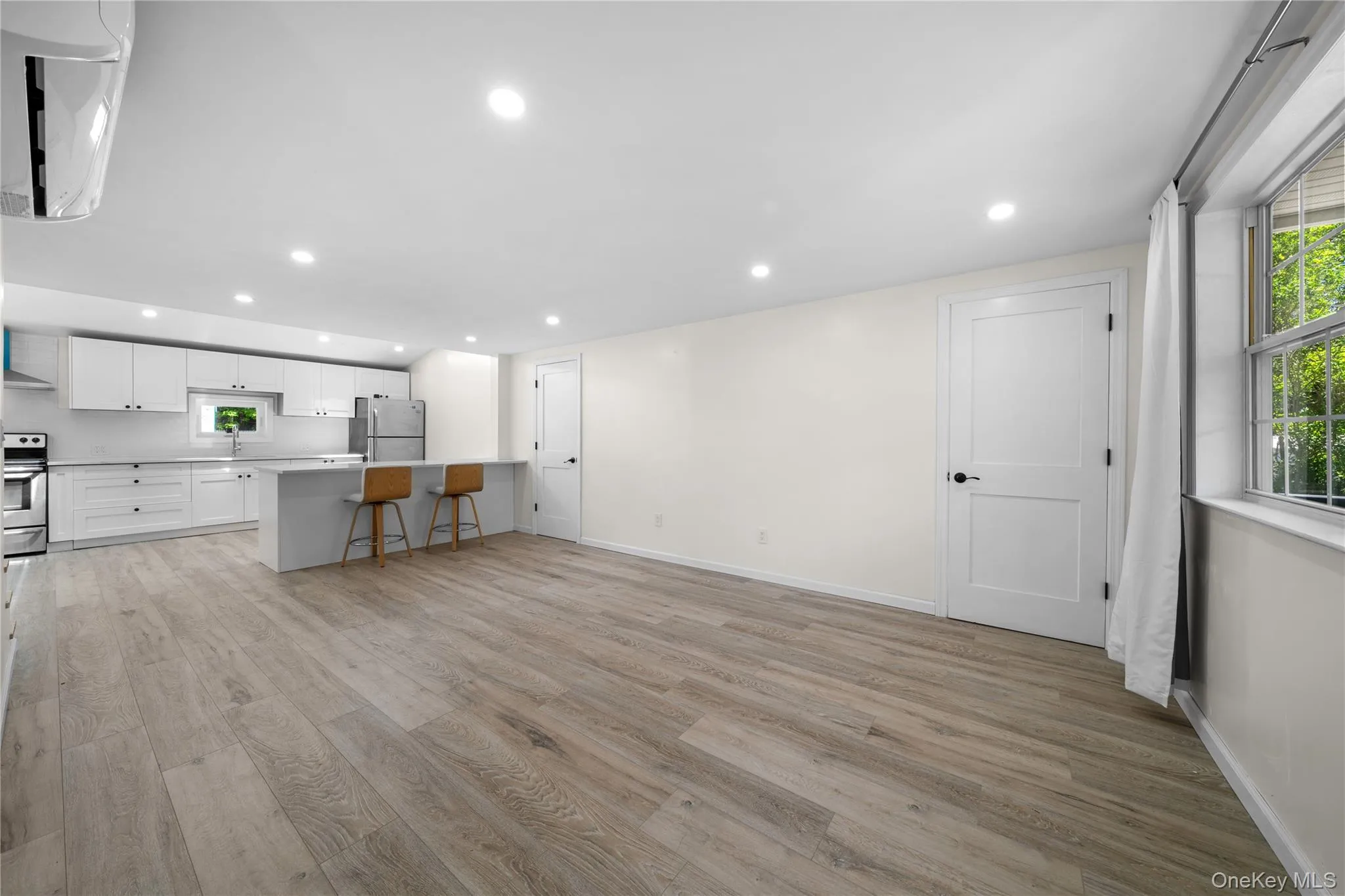 37 Hoffman Drive, Smithtown, NY, 3 Bedrooms Bedrooms, 7 Rooms Rooms,1 BathroomBathrooms,Residential,For Rent,Hoffman,0,999665 37 Hoffman Drive, Smithtown, NY, 3 Bedrooms Bedrooms, 7 Rooms Rooms,1 BathroomBathrooms,Residential,For Rent,Hoffman,0,999665