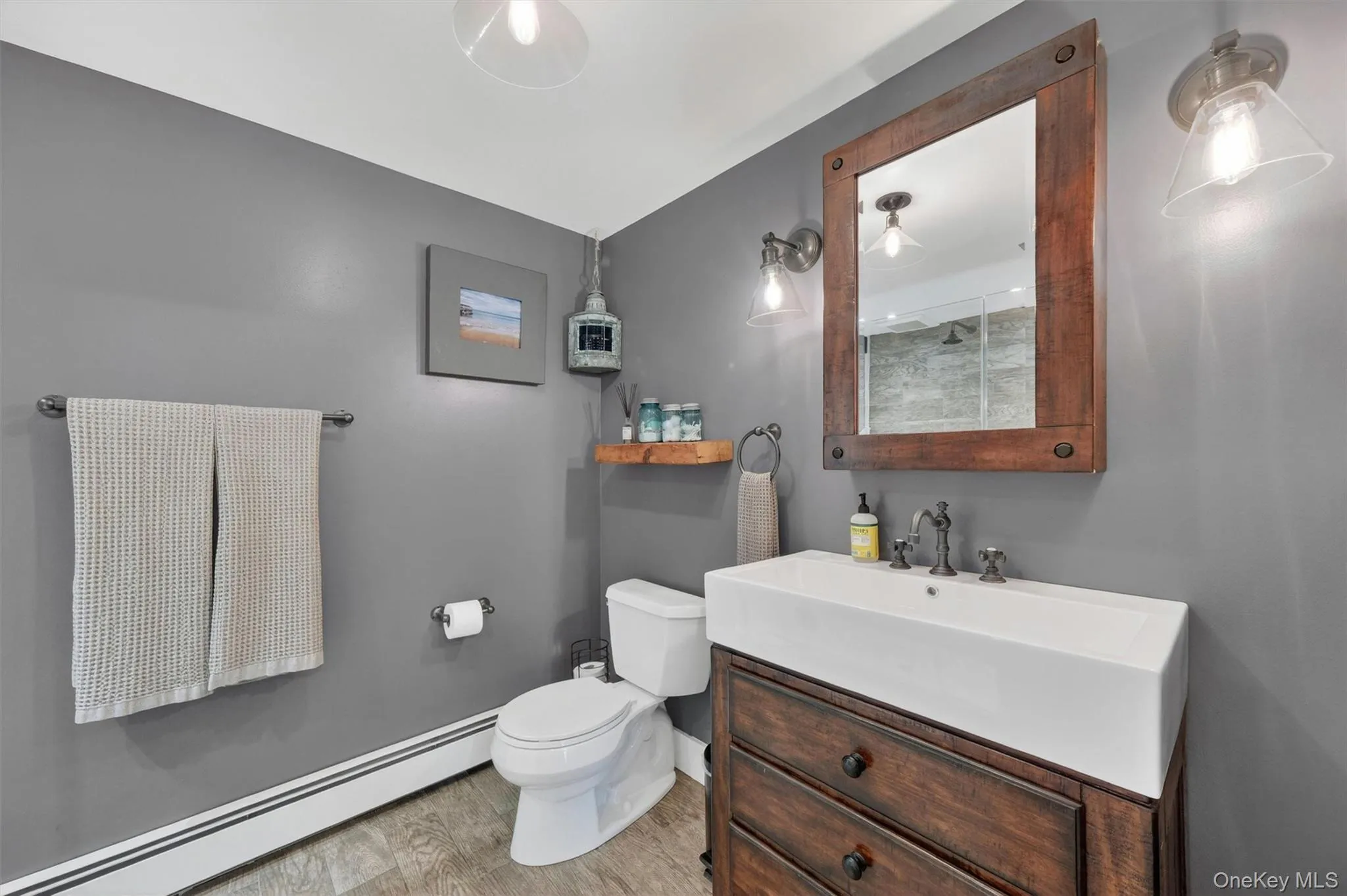 1st floor Bathroom 1st floor Bathroom
