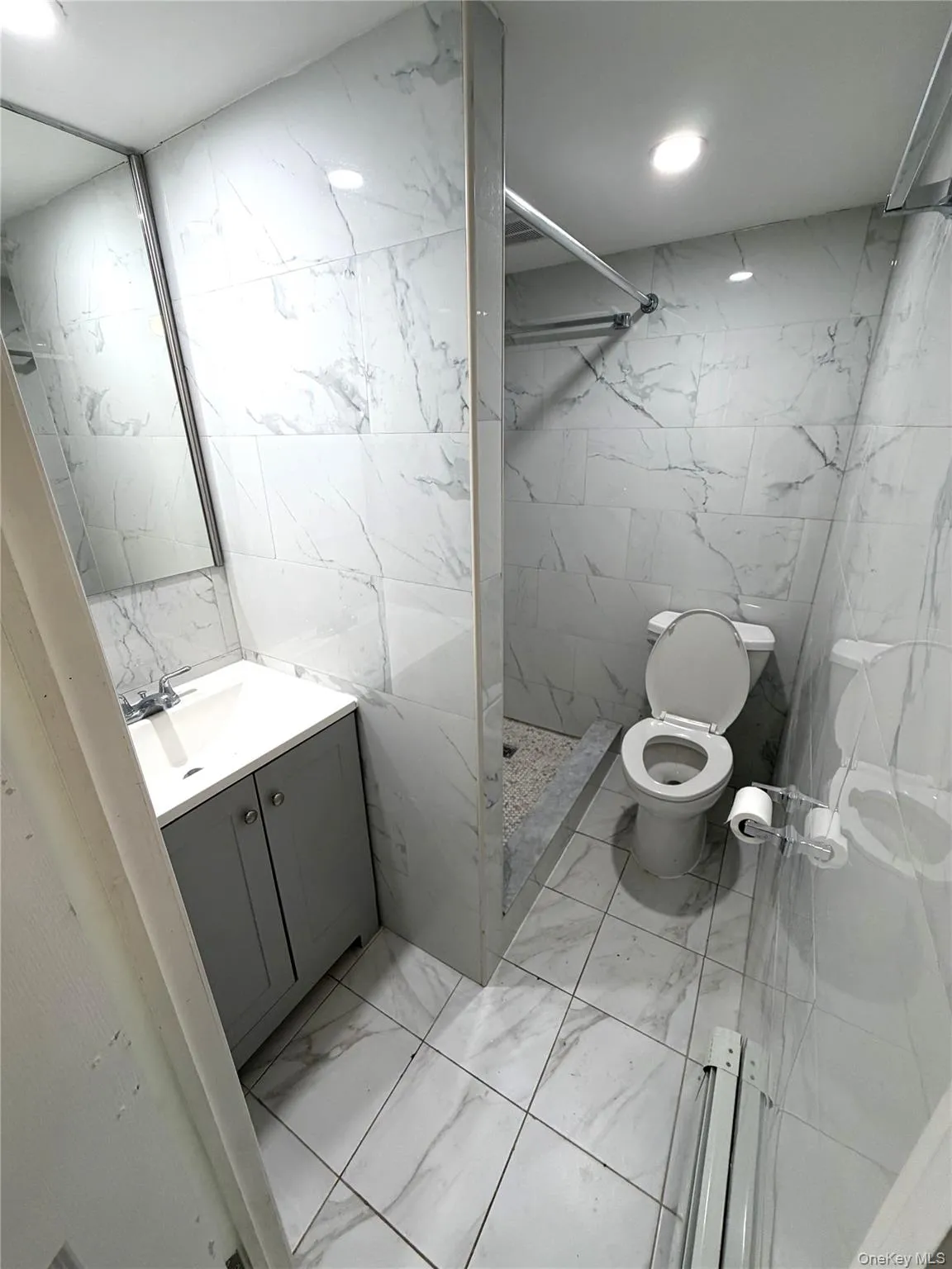 9010 214th Street, New York, NY, 4 Bedrooms Bedrooms, 6 Rooms Rooms,2 BathroomsBathrooms,Residential,For Rent,214th,0,999667 9010 214th Street, New York, NY, 4 Bedrooms Bedrooms, 6 Rooms Rooms,2 BathroomsBathrooms,Residential,For Rent,214th,0,999667