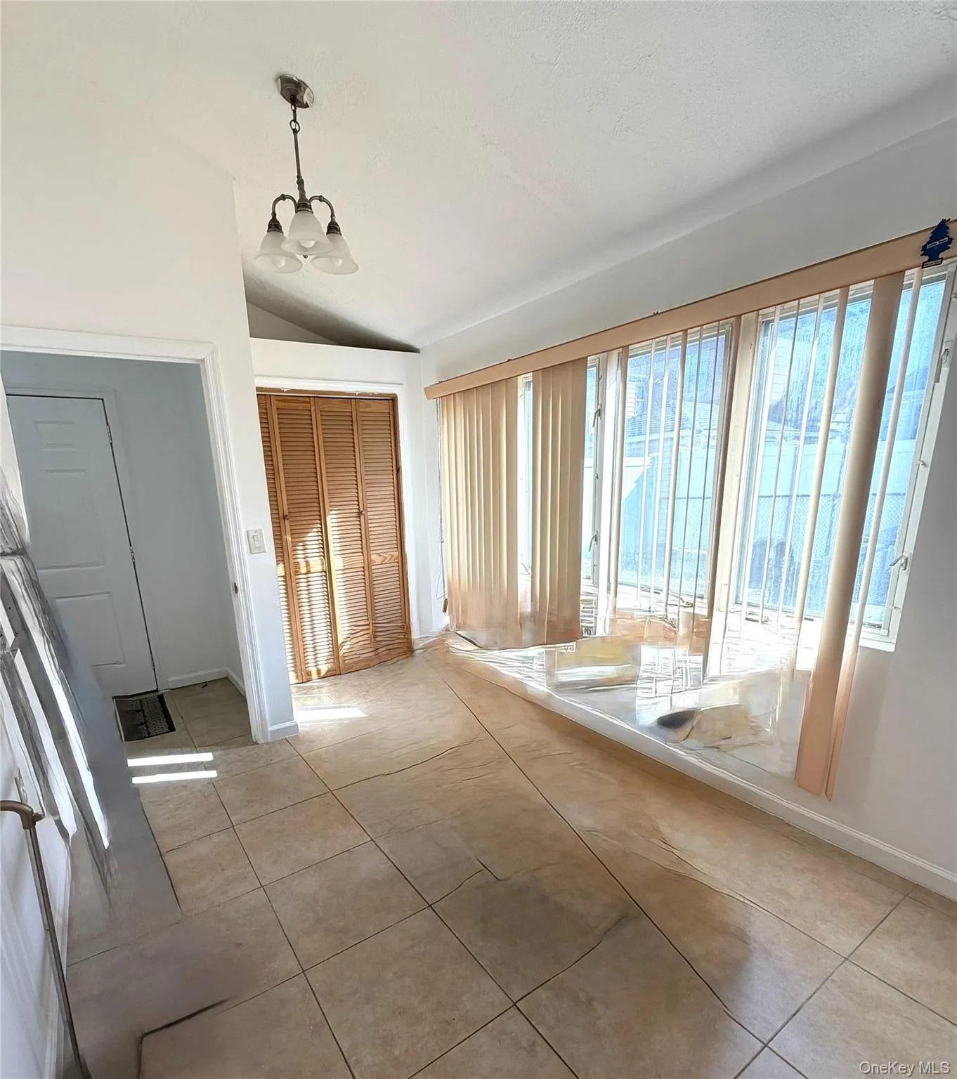 9010 214th Street, New York, NY, 4 Bedrooms Bedrooms, 6 Rooms Rooms,2 BathroomsBathrooms,Residential,For Rent,214th,0,999667 9010 214th Street, New York, NY, 4 Bedrooms Bedrooms, 6 Rooms Rooms,2 BathroomsBathrooms,Residential,For Rent,214th,0,999667