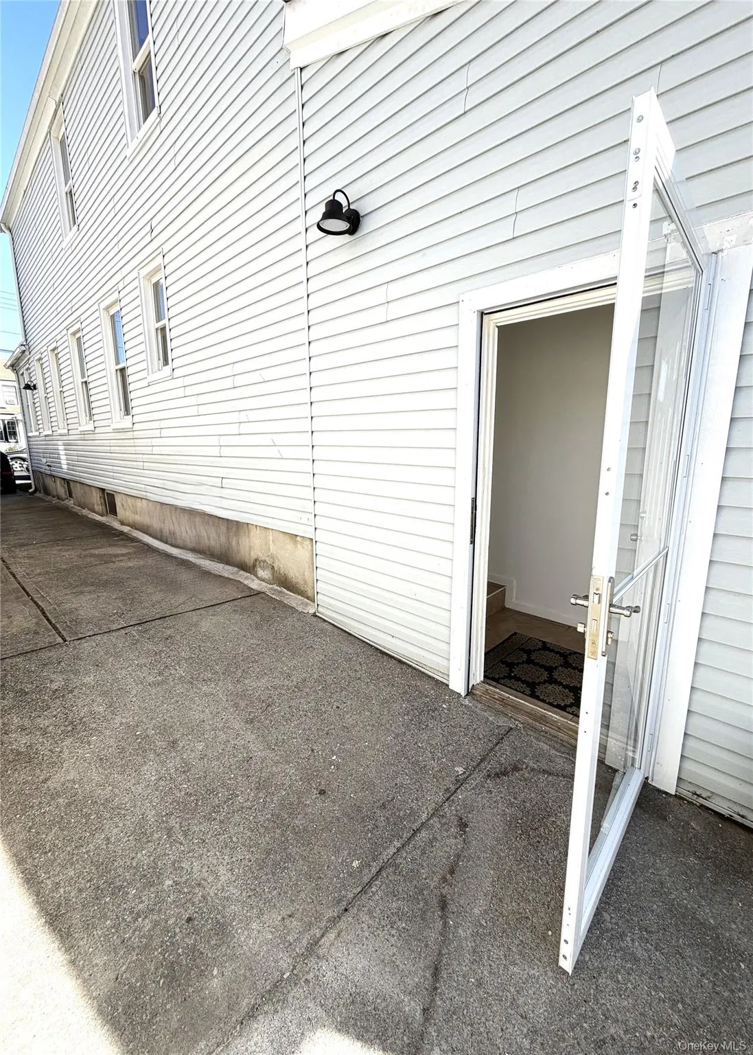 9010 214th Street, New York, NY, 4 Bedrooms Bedrooms, 6 Rooms Rooms,2 BathroomsBathrooms,Residential,For Rent,214th,0,999667 9010 214th Street, New York, NY, 4 Bedrooms Bedrooms, 6 Rooms Rooms,2 BathroomsBathrooms,Residential,For Rent,214th,0,999667