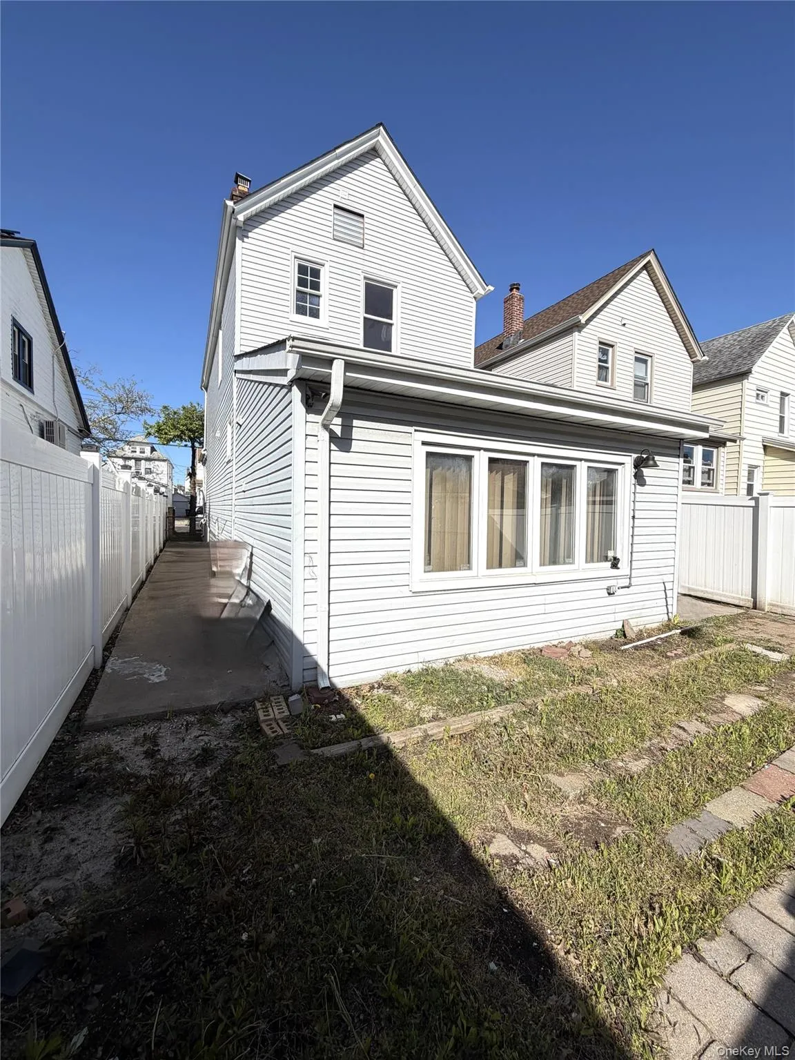 9010 214th Street, New York, NY, 4 Bedrooms Bedrooms, 6 Rooms Rooms,2 BathroomsBathrooms,Residential,For Rent,214th,0,999667 9010 214th Street, New York, NY, 4 Bedrooms Bedrooms, 6 Rooms Rooms,2 BathroomsBathrooms,Residential,For Rent,214th,0,999667