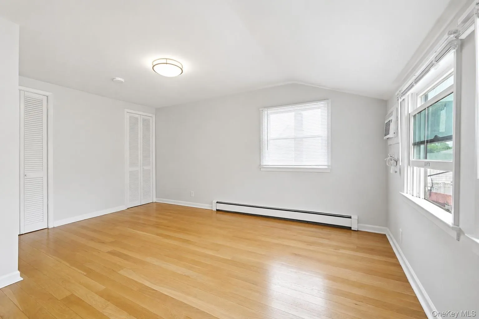 249 6th Street, Oyster Bay, NY, 5 Bedrooms Bedrooms, 8 Rooms Rooms,3 BathroomsBathrooms,Residential,For Rent,6th,0,999672 249 6th Street, Oyster Bay, NY, 5 Bedrooms Bedrooms, 8 Rooms Rooms,3 BathroomsBathrooms,Residential,For Rent,6th,0,999672