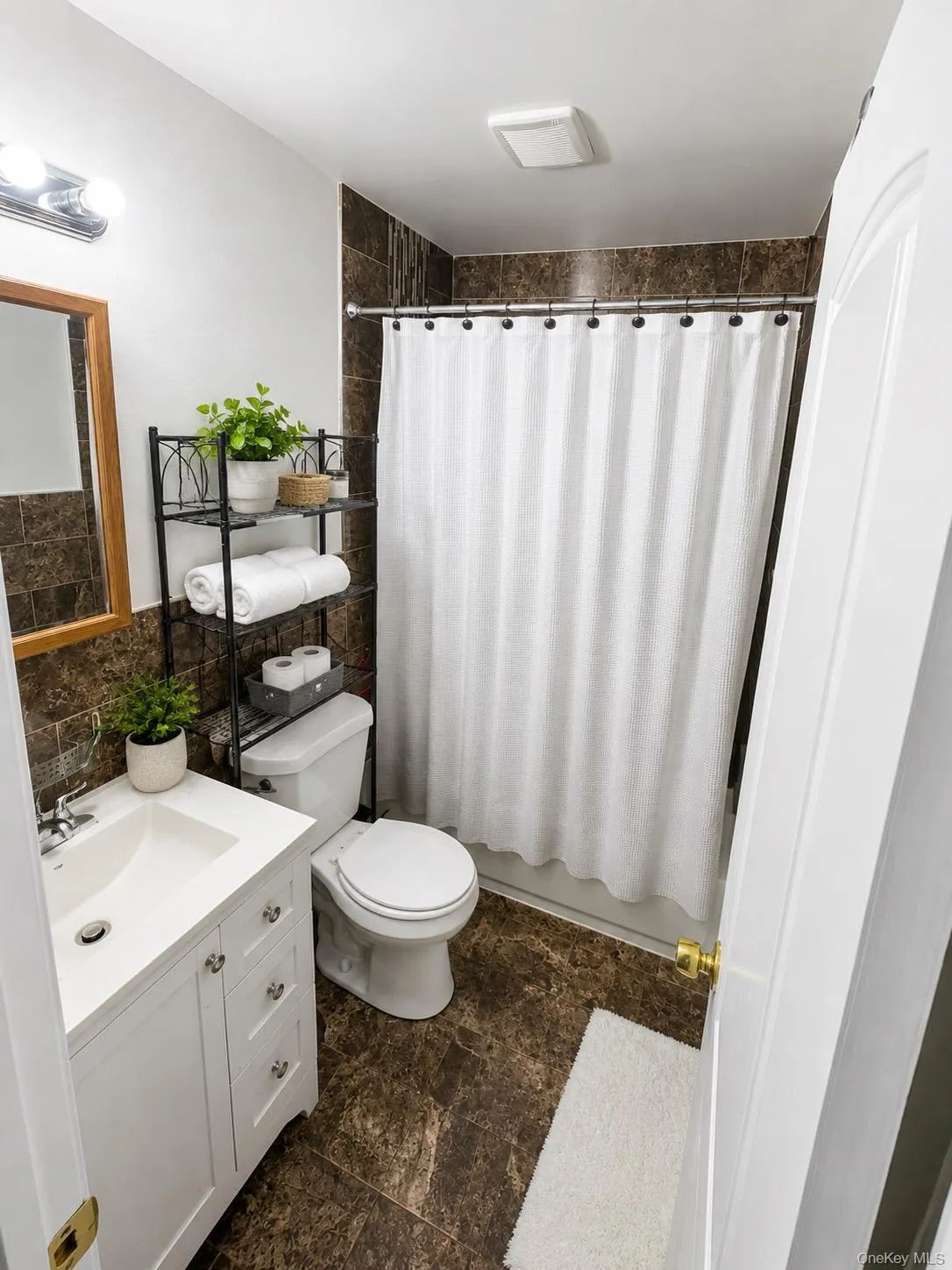 1013 Merriam Road, Islip, NY, 3 Bedrooms Bedrooms, 6 Rooms Rooms,2 BathroomsBathrooms,Residential,For Rent,Merriam,0,999675 1013 Merriam Road, Islip, NY, 3 Bedrooms Bedrooms, 6 Rooms Rooms,2 BathroomsBathrooms,Residential,For Rent,Merriam,0,999675