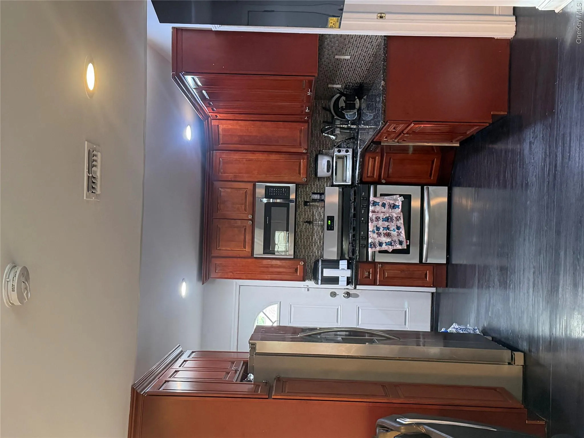 1013 Merriam Road, Islip, NY, 3 Bedrooms Bedrooms, 6 Rooms Rooms,2 BathroomsBathrooms,Residential,For Rent,Merriam,0,999675 1013 Merriam Road, Islip, NY, 3 Bedrooms Bedrooms, 6 Rooms Rooms,2 BathroomsBathrooms,Residential,For Rent,Merriam,0,999675
