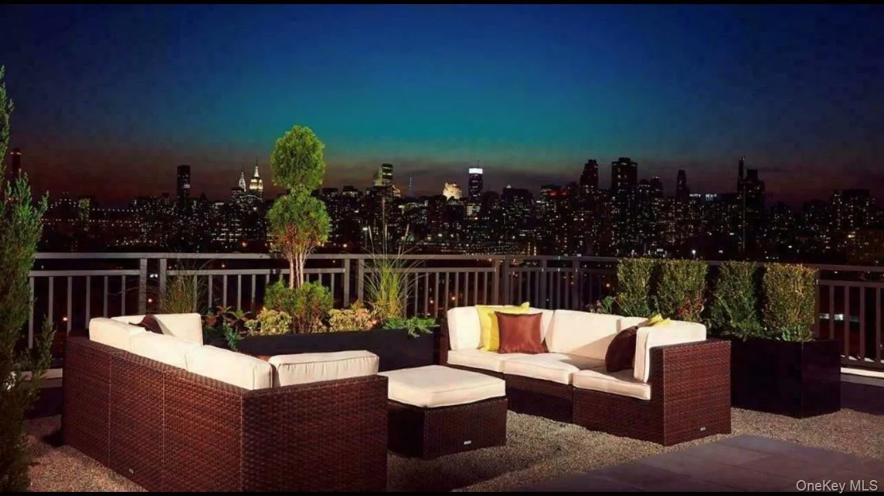 1215 Broadway, New York, NY, 2 Rooms Rooms,1 BathroomBathrooms,Residential Sale,For Rent,Broadway,0,999685 1215 Broadway, New York, NY, 2 Rooms Rooms,1 BathroomBathrooms,Residential Sale,For Rent,Broadway,0,999685