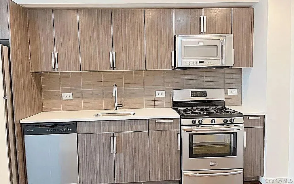 1215 Broadway, New York, NY, 2 Rooms Rooms,1 BathroomBathrooms,Residential Sale,For Rent,Broadway,0,999685 1215 Broadway, New York, NY, 2 Rooms Rooms,1 BathroomBathrooms,Residential Sale,For Rent,Broadway,0,999685