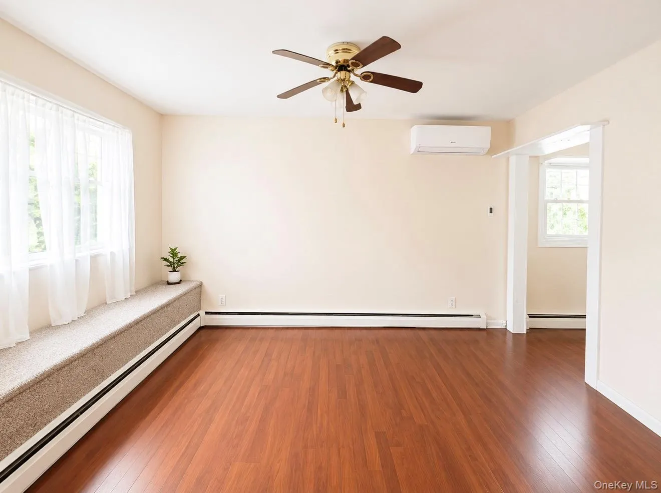 12 Vernon Street, Oyster Bay, NY, 5 Bedrooms Bedrooms, 10 Rooms Rooms,2 BathroomsBathrooms,Residential Lease,For Rent,Vernon,0,999686 12 Vernon Street, Oyster Bay, NY, 5 Bedrooms Bedrooms, 10 Rooms Rooms,2 BathroomsBathrooms,Residential Lease,For Rent,Vernon,0,999686