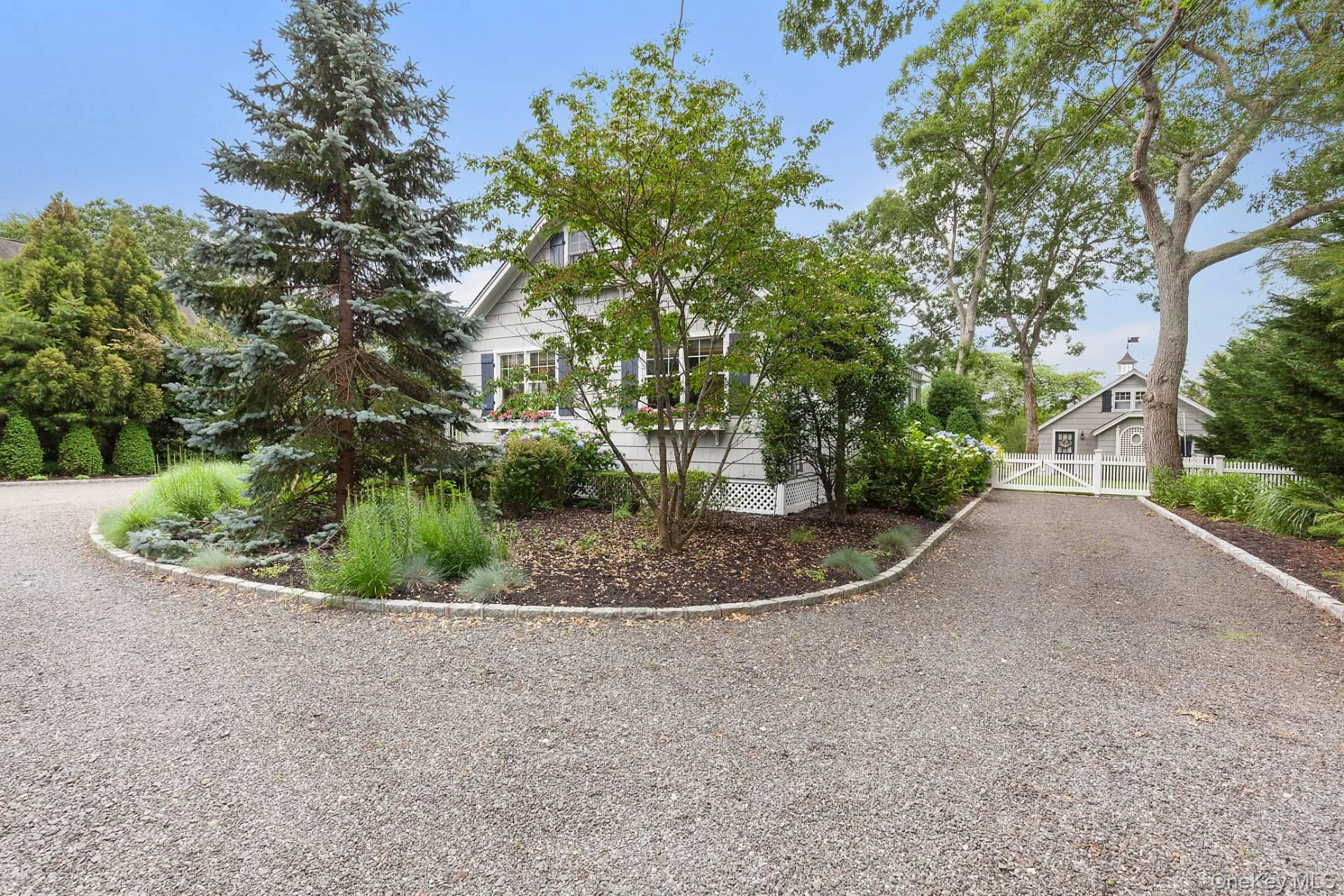 144 Springville Road, Southampton, NY, 3 Bedrooms Bedrooms, 9 Rooms Rooms,3 BathroomsBathrooms,Residential,For Rent,Springville,0,999700 144 Springville Road, Southampton, NY, 3 Bedrooms Bedrooms, 9 Rooms Rooms,3 BathroomsBathrooms,Residential,For Rent,Springville,0,999700