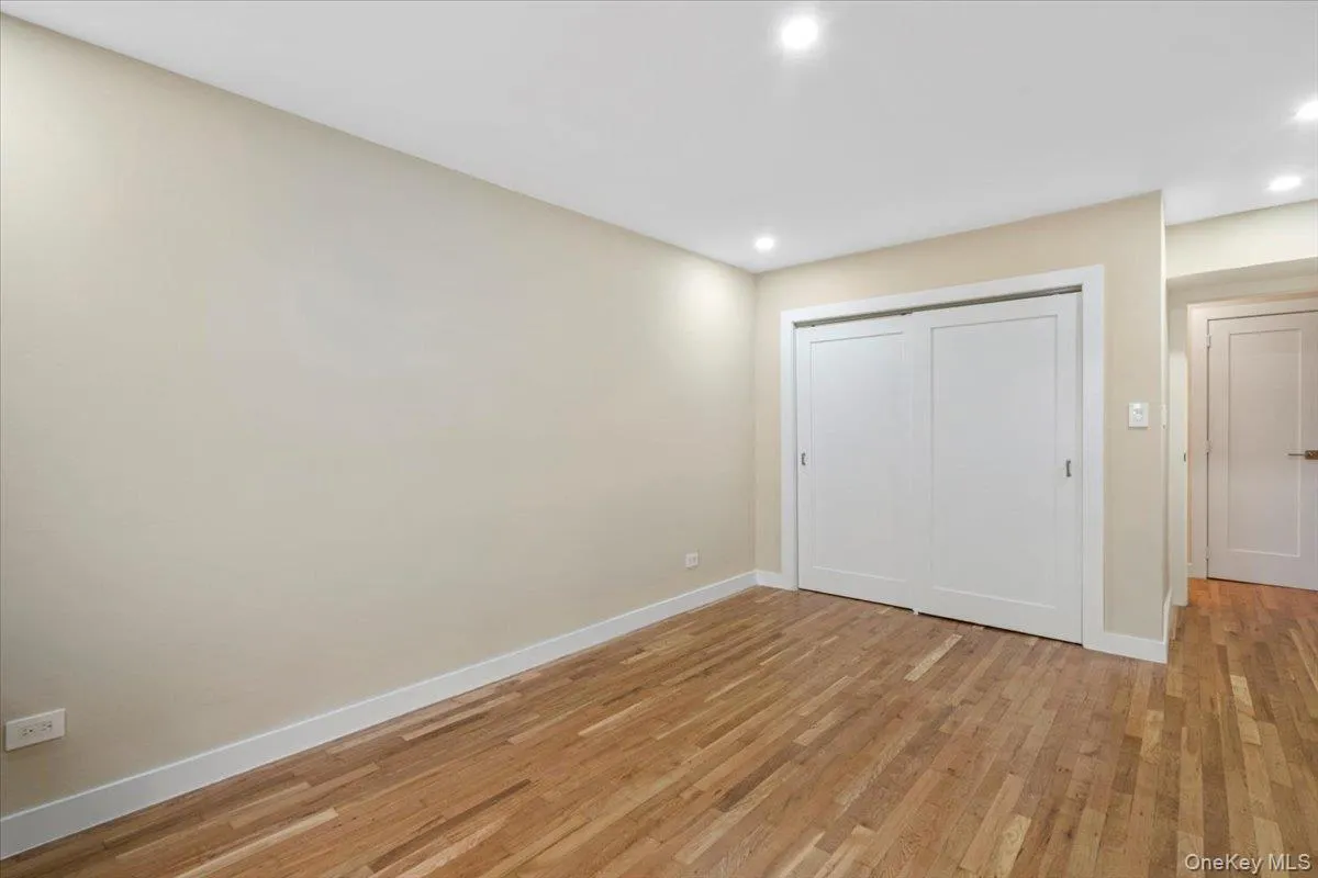 84-29 155 Avenue, New York, NY, 1 Bedroom Bedrooms, 4 Rooms Rooms,1 BathroomBathrooms,Residential Lease,For Rent,155,0,999708 84-29 155 Avenue, New York, NY, 1 Bedroom Bedrooms, 4 Rooms Rooms,1 BathroomBathrooms,Residential Lease,For Rent,155,0,999708