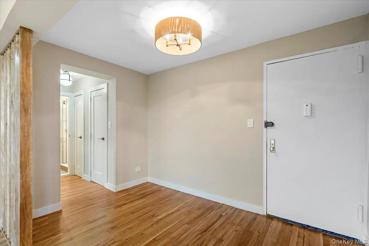 84-29 155 Avenue, New York, NY, 1 Bedroom Bedrooms, 4 Rooms Rooms,1 BathroomBathrooms,Residential Lease,For Rent,155,0,999708 84-29 155 Avenue, New York, NY, 1 Bedroom Bedrooms, 4 Rooms Rooms,1 BathroomBathrooms,Residential Lease,For Rent,155,0,999708
