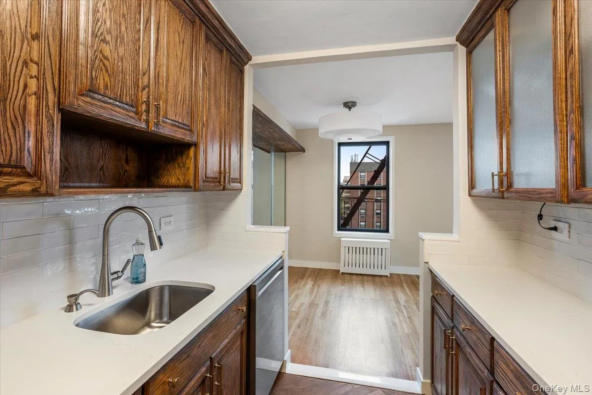 84-29 155 Avenue, New York, NY, 1 Bedroom Bedrooms, 4 Rooms Rooms,1 BathroomBathrooms,Residential Lease,For Rent,155,0,999708 84-29 155 Avenue, New York, NY, 1 Bedroom Bedrooms, 4 Rooms Rooms,1 BathroomBathrooms,Residential Lease,For Rent,155,0,999708