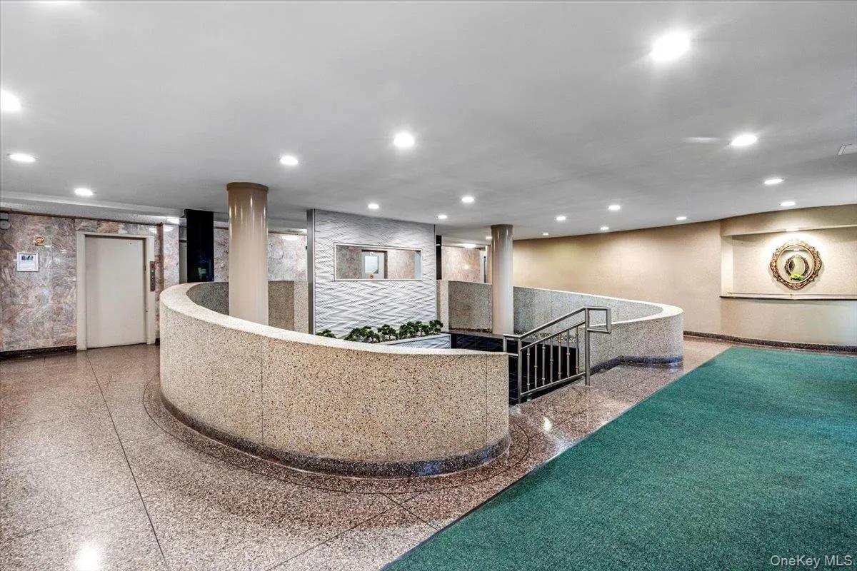84-29 155 Avenue, New York, NY, 1 Bedroom Bedrooms, 4 Rooms Rooms,1 BathroomBathrooms,Residential Lease,For Rent,155,0,999708 84-29 155 Avenue, New York, NY, 1 Bedroom Bedrooms, 4 Rooms Rooms,1 BathroomBathrooms,Residential Lease,For Rent,155,0,999708