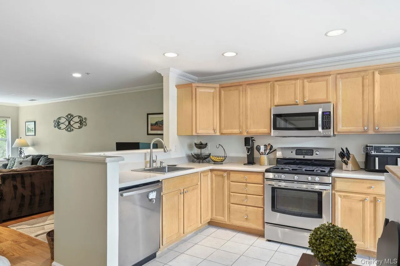 324 Viewpoint Terrace, Peekskill, NY, 2 Bedrooms Bedrooms, 5 Rooms Rooms,2 BathroomsBathrooms,Residential,For Rent,Viewpoint,0,999719 324 Viewpoint Terrace, Peekskill, NY, 2 Bedrooms Bedrooms, 5 Rooms Rooms,2 BathroomsBathrooms,Residential,For Rent,Viewpoint,0,999719