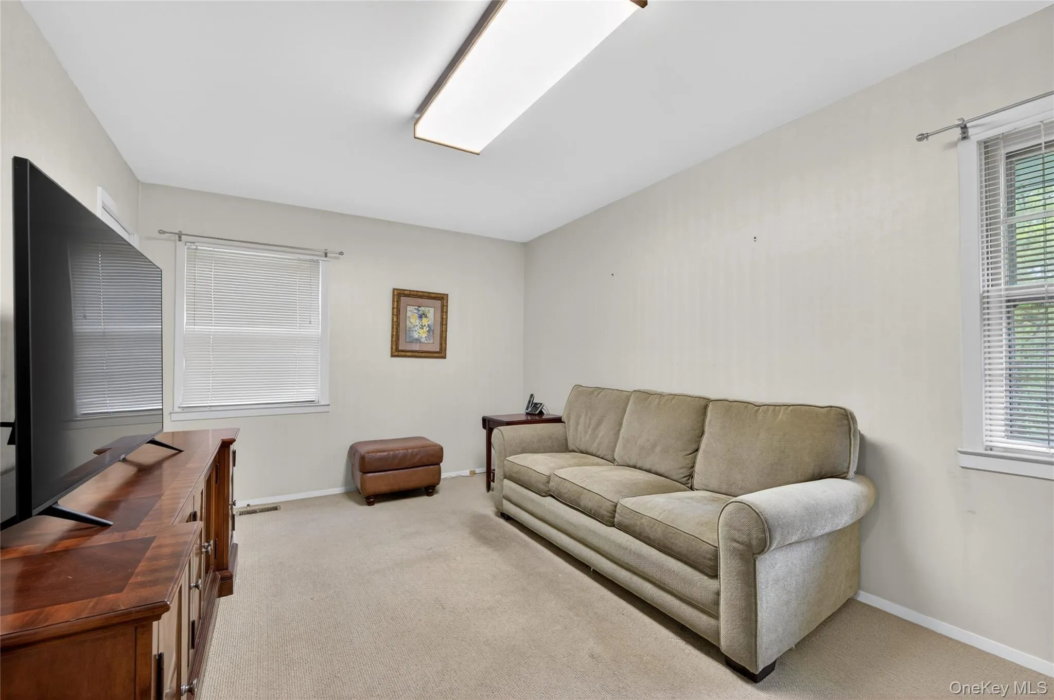Bedroom/Den Bedroom/Den