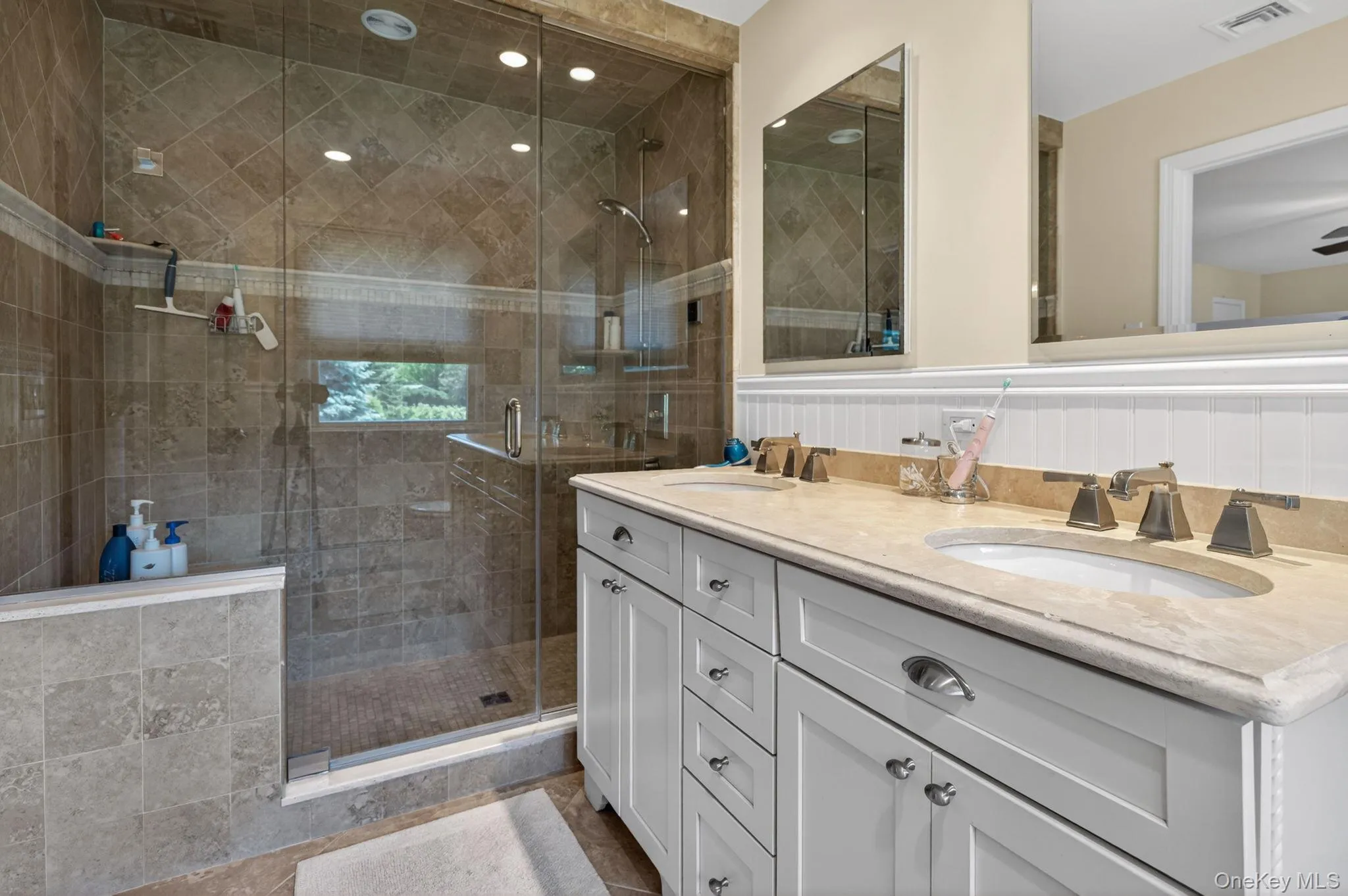 19 Glen Haven Drive, Clarkstown, NY, 4 Bedrooms Bedrooms, 8 Rooms Rooms,2 BathroomsBathrooms,Residential,For Rent,Glen Haven,0,999729 19 Glen Haven Drive, Clarkstown, NY, 4 Bedrooms Bedrooms, 8 Rooms Rooms,2 BathroomsBathrooms,Residential,For Rent,Glen Haven,0,999729
