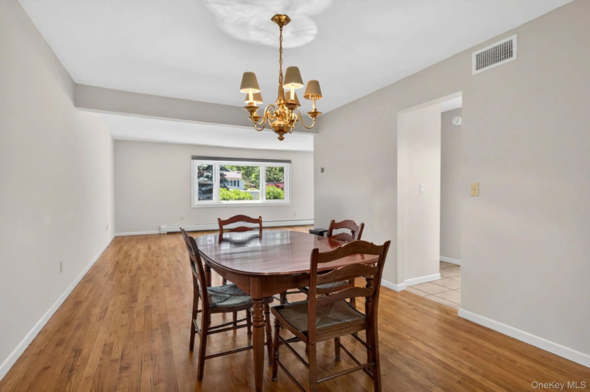 19 Glen Haven Drive, Clarkstown, NY, 4 Bedrooms Bedrooms, 8 Rooms Rooms,2 BathroomsBathrooms,Residential,For Rent,Glen Haven,0,999729 19 Glen Haven Drive, Clarkstown, NY, 4 Bedrooms Bedrooms, 8 Rooms Rooms,2 BathroomsBathrooms,Residential,For Rent,Glen Haven,0,999729
