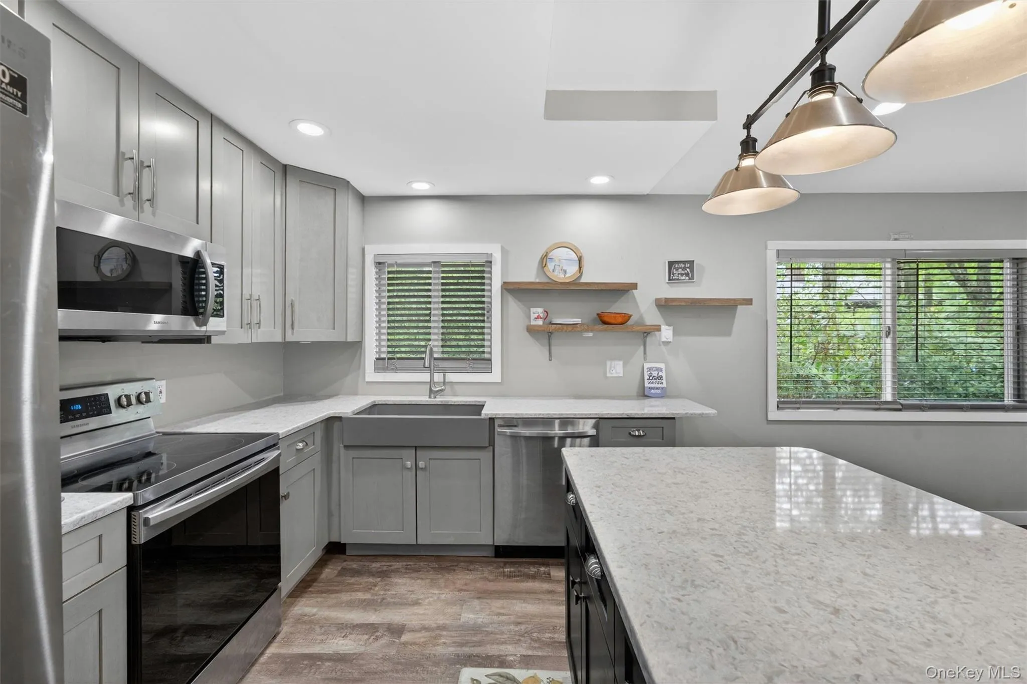 117 Lake Shore Drive, Thompson, NY, 2 Bedrooms Bedrooms, 7 Rooms Rooms,2 BathroomsBathrooms,Residential,For Rent,Lake Shore,0,999731 117 Lake Shore Drive, Thompson, NY, 2 Bedrooms Bedrooms, 7 Rooms Rooms,2 BathroomsBathrooms,Residential,For Rent,Lake Shore,0,999731