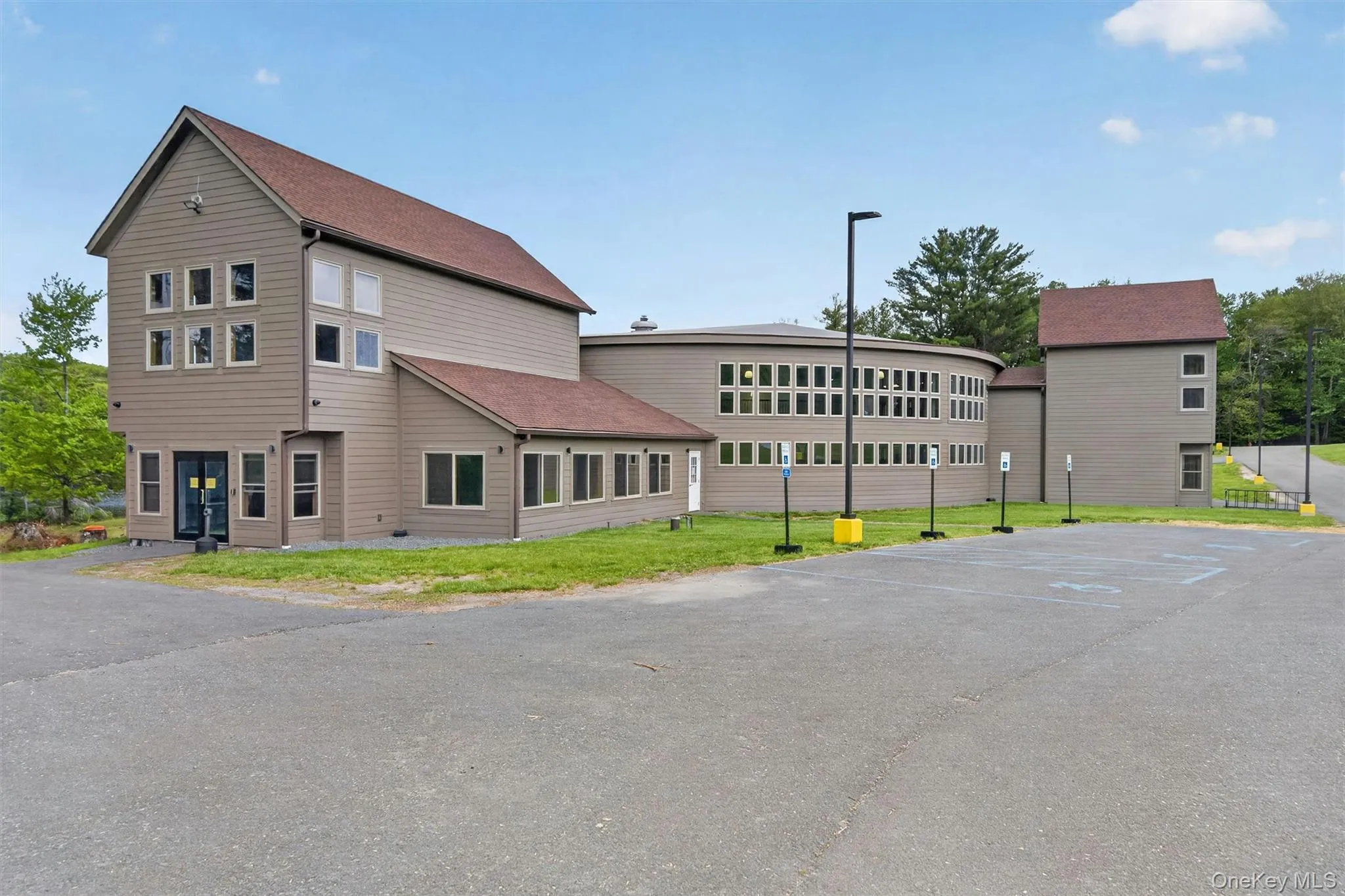 117 Lake Shore Drive, Thompson, NY, 2 Bedrooms Bedrooms, 7 Rooms Rooms,2 BathroomsBathrooms,Residential,For Rent,Lake Shore,0,999731 117 Lake Shore Drive, Thompson, NY, 2 Bedrooms Bedrooms, 7 Rooms Rooms,2 BathroomsBathrooms,Residential,For Rent,Lake Shore,0,999731