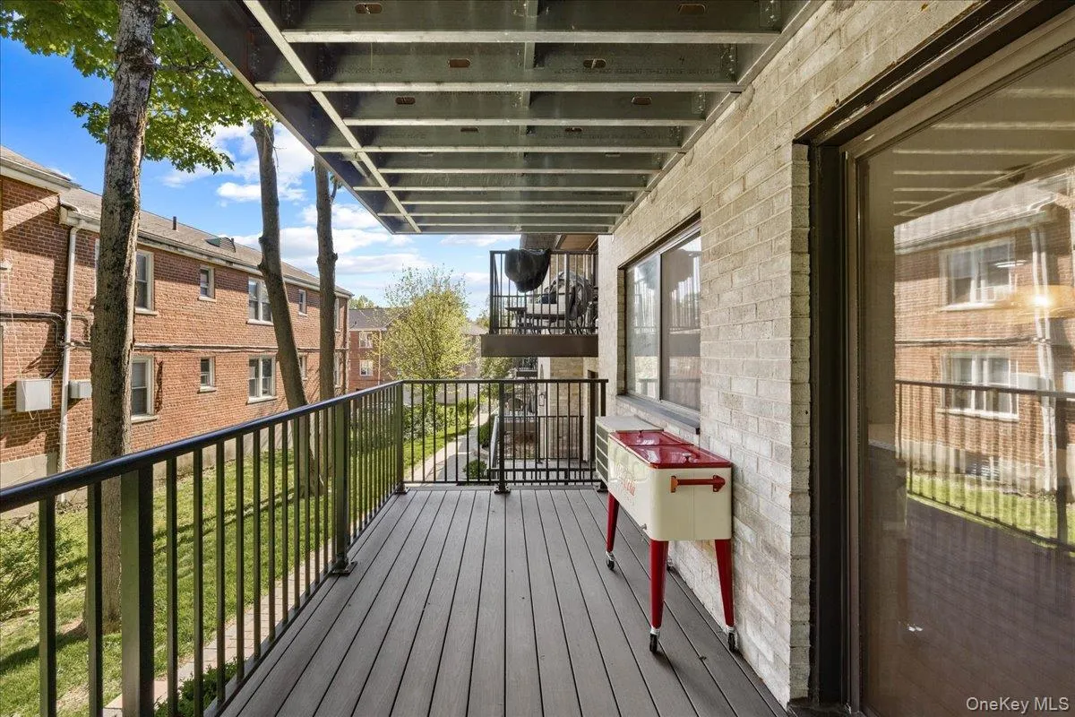 107 Broadway, White Plains, NY, 2 Bedrooms Bedrooms, 7 Rooms Rooms,2 BathroomsBathrooms,Residential,For Rent,Broadway,0,999735 107 Broadway, White Plains, NY, 2 Bedrooms Bedrooms, 7 Rooms Rooms,2 BathroomsBathrooms,Residential,For Rent,Broadway,0,999735