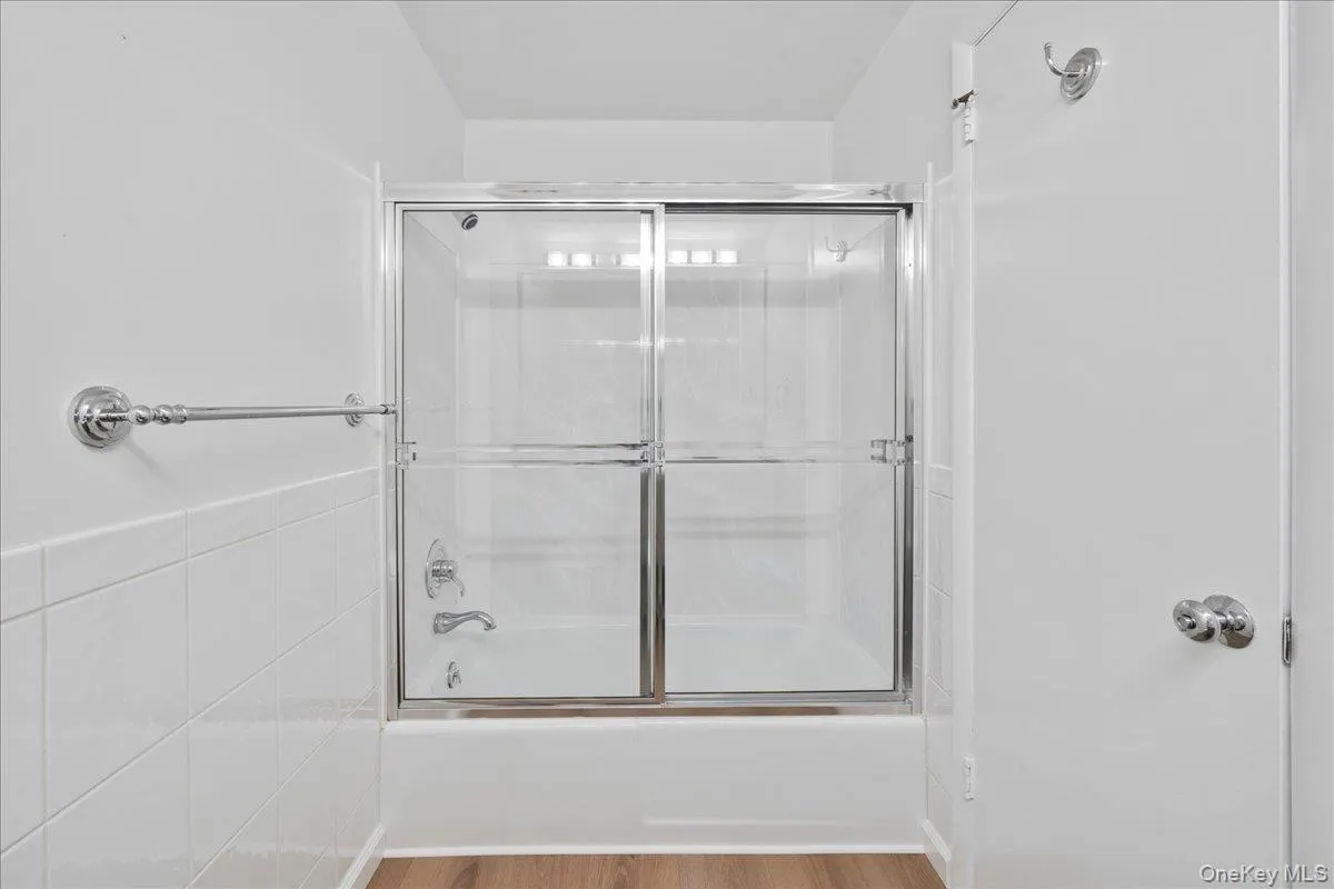 107 Broadway, White Plains, NY, 2 Bedrooms Bedrooms, 7 Rooms Rooms,2 BathroomsBathrooms,Residential,For Rent,Broadway,0,999735 107 Broadway, White Plains, NY, 2 Bedrooms Bedrooms, 7 Rooms Rooms,2 BathroomsBathrooms,Residential,For Rent,Broadway,0,999735